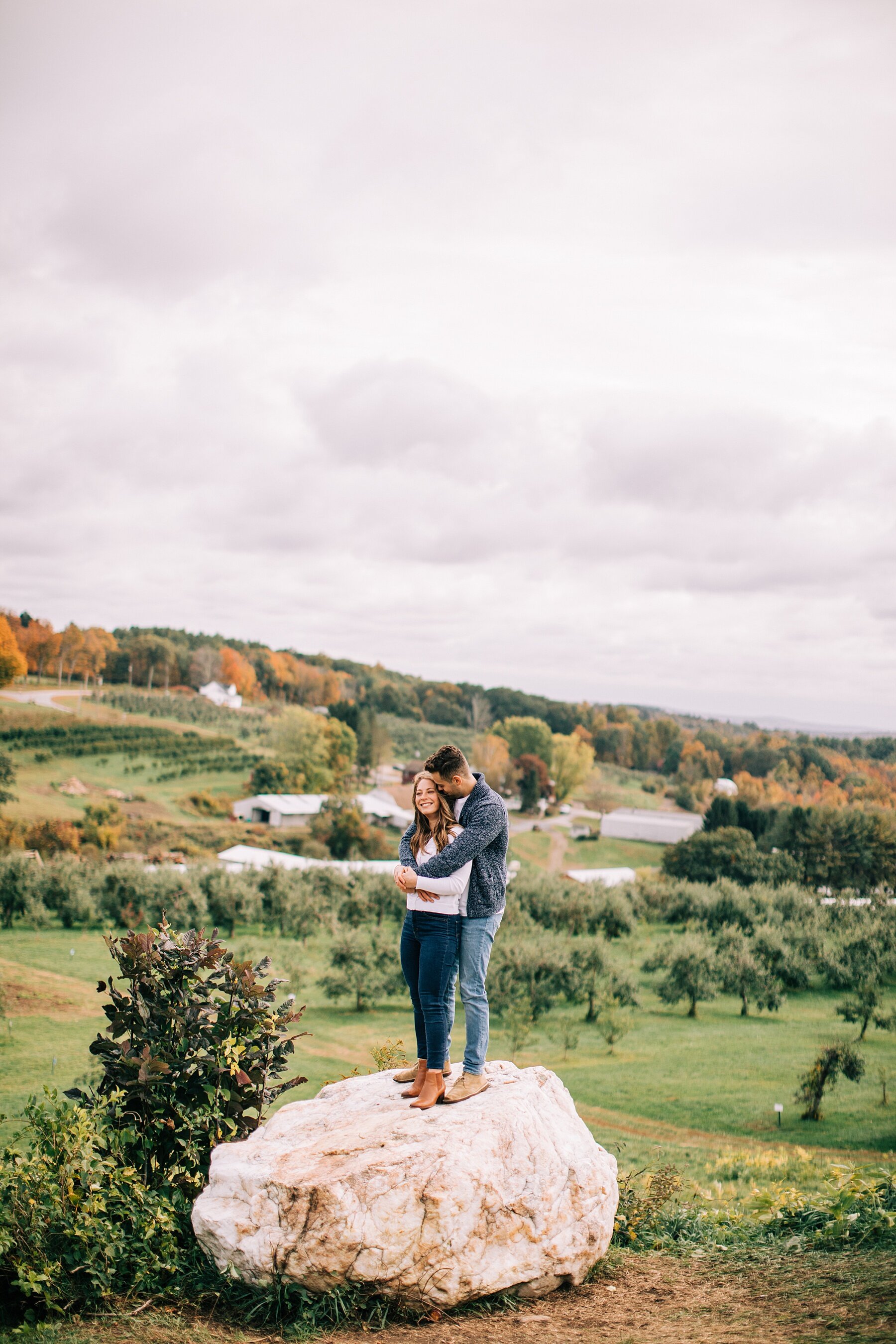 connecticut-wedding-photographer-engagement-orchard_0003.jpg