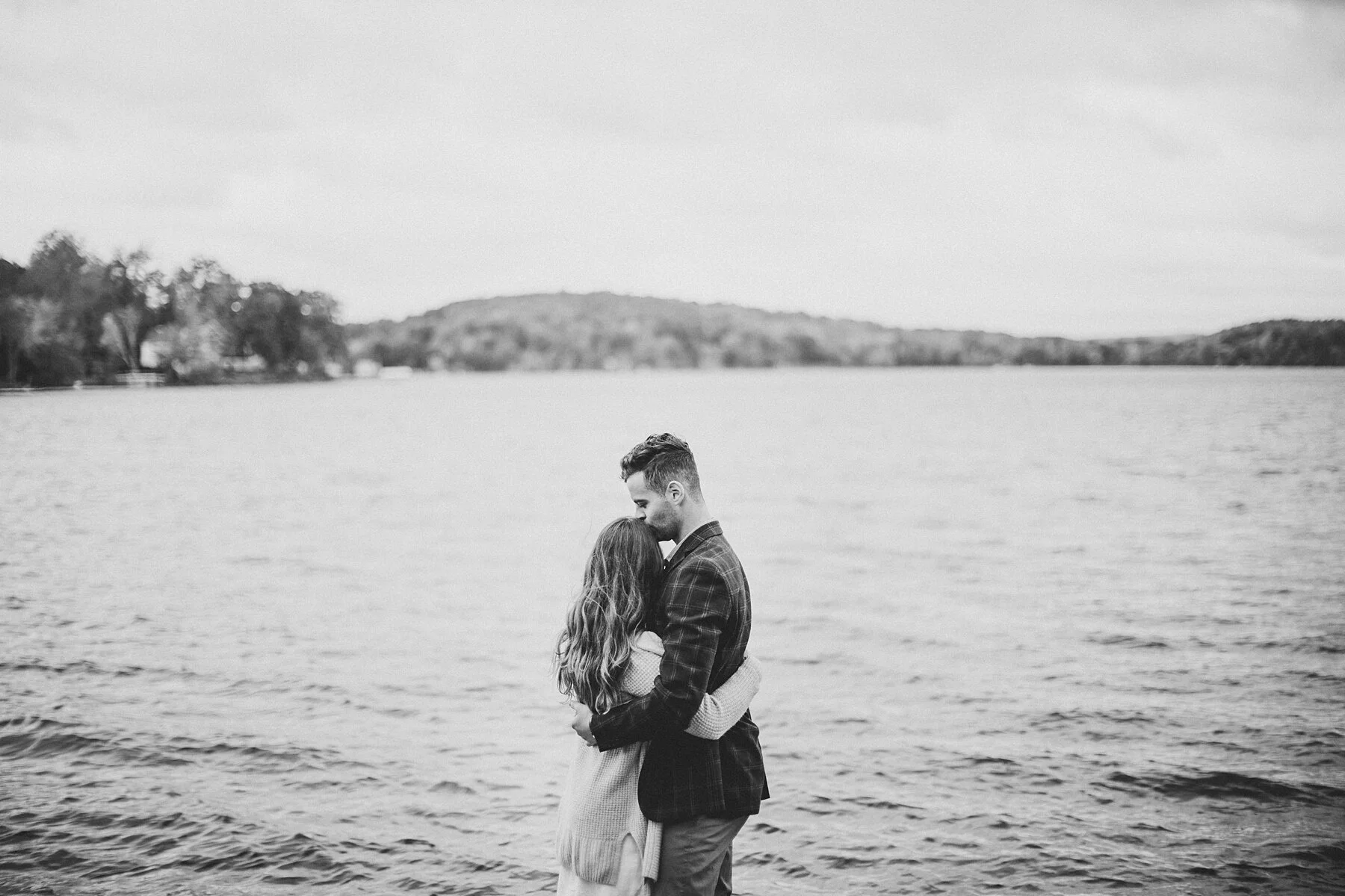 connecticut-wedding-photographer-engagement-orchard_0007.jpg