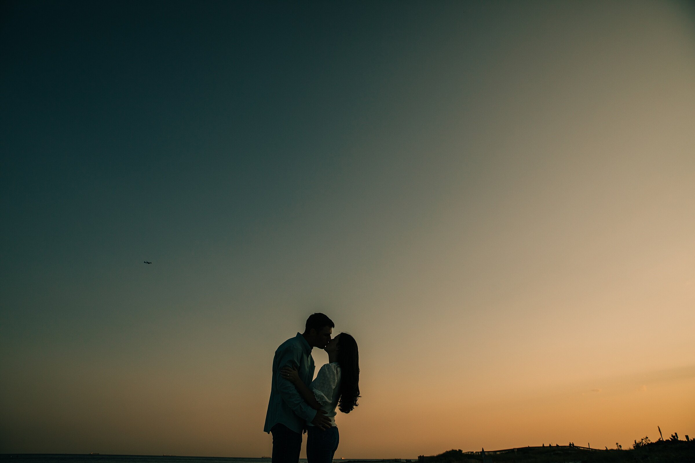 point-lookout-ny-wedding-engagement-session-beach_0005.jpg