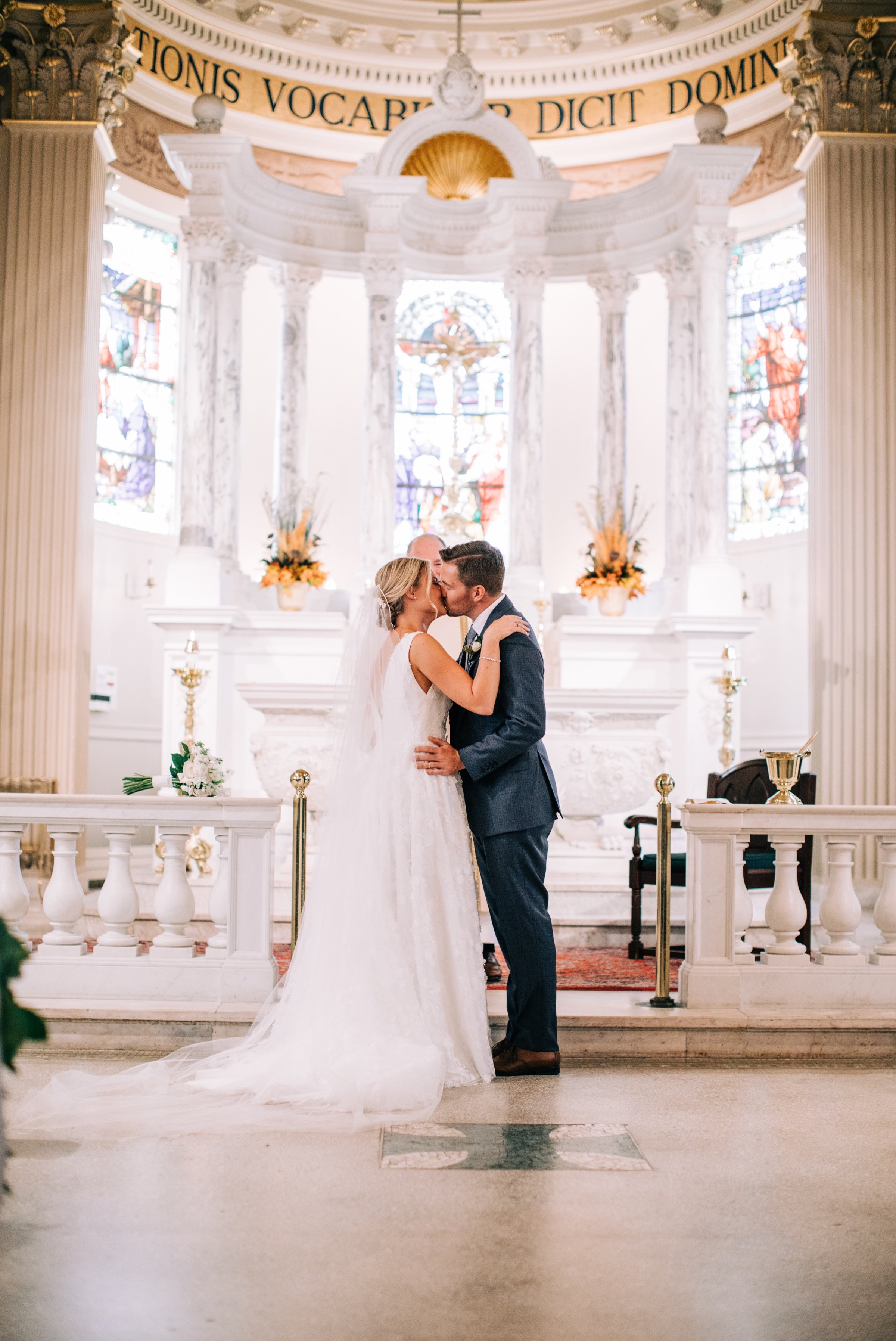 41_first kiss at bay head new jersey wedding ceremony.jpg