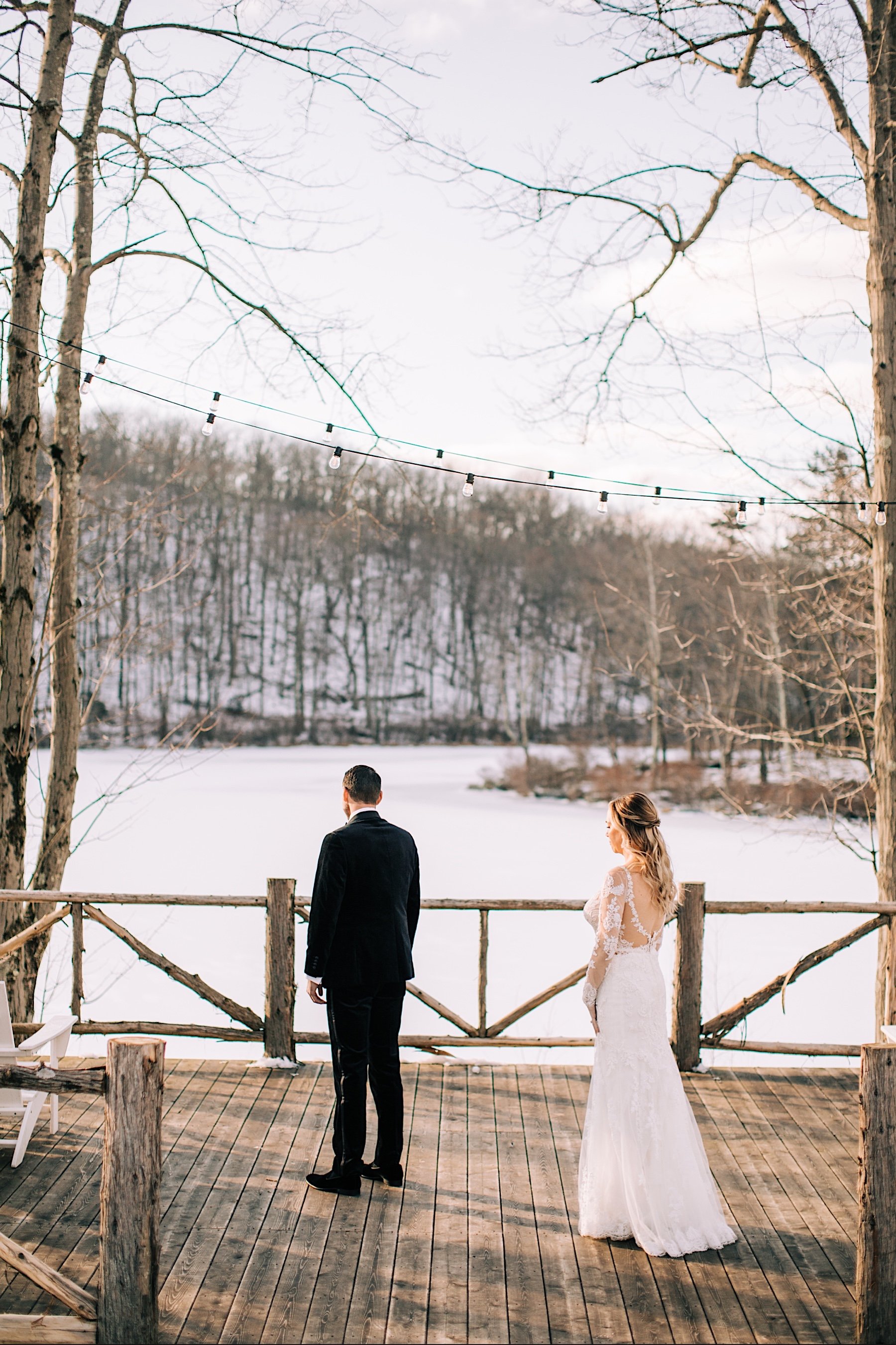 04_first look at lakeside winter wedding port jervis ny.jpg