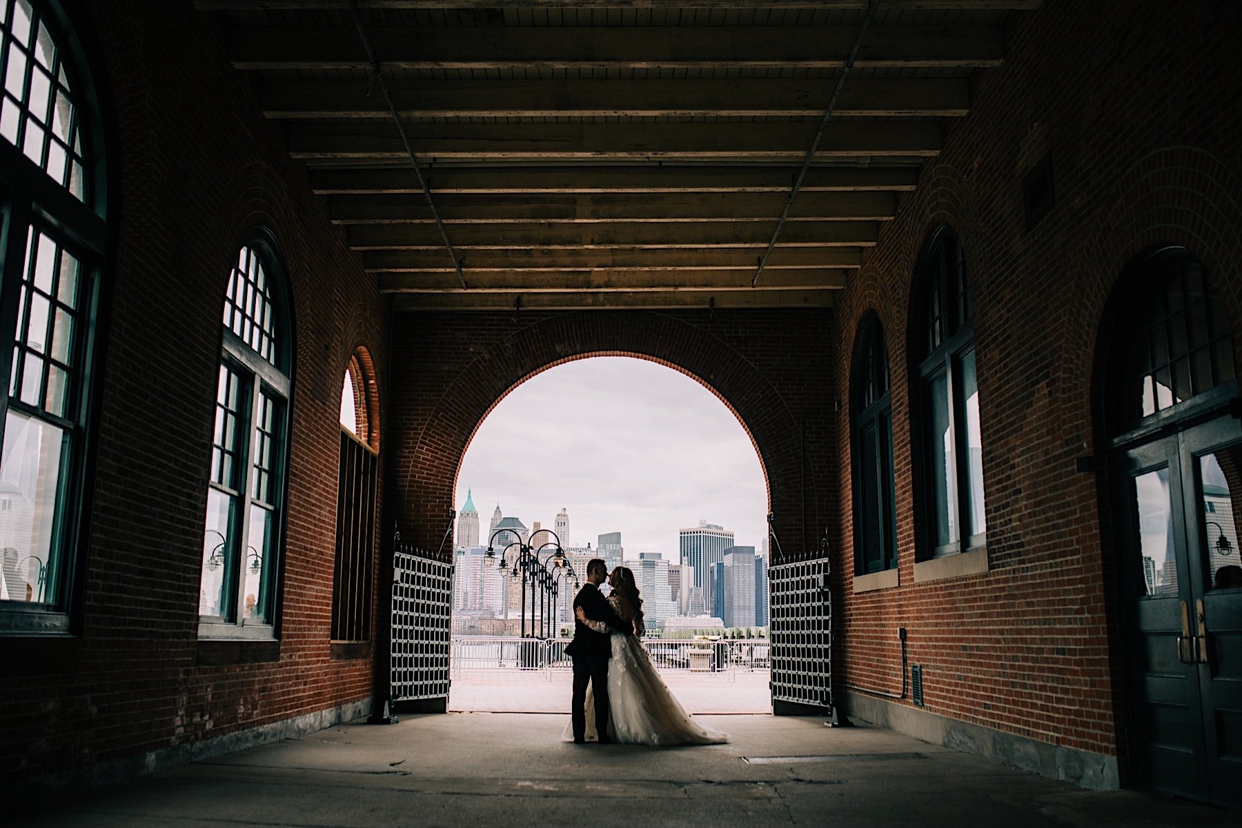 46_central railroad of new jersey couples portraits.jpg