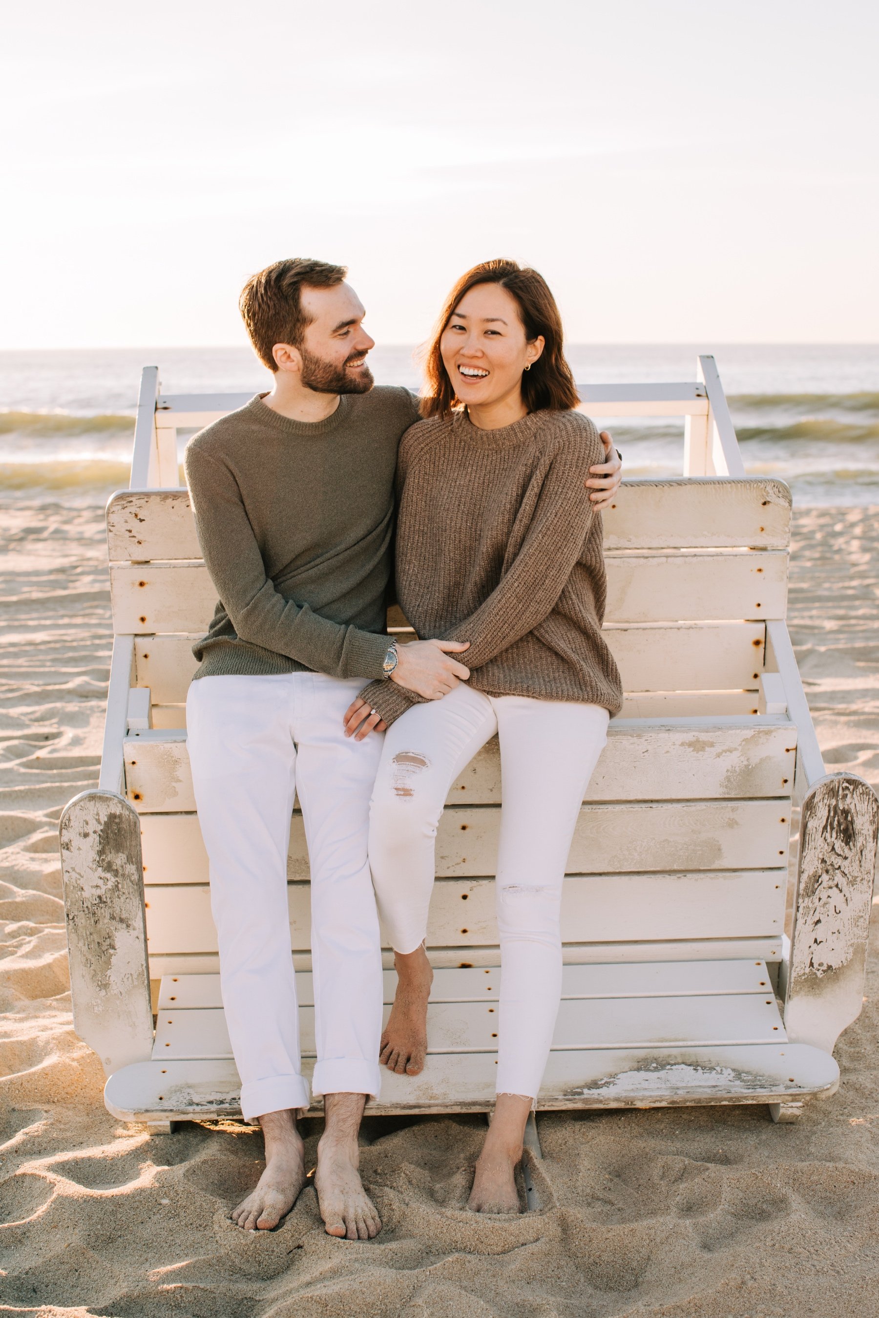 06_early morning beach engagement session.jpg