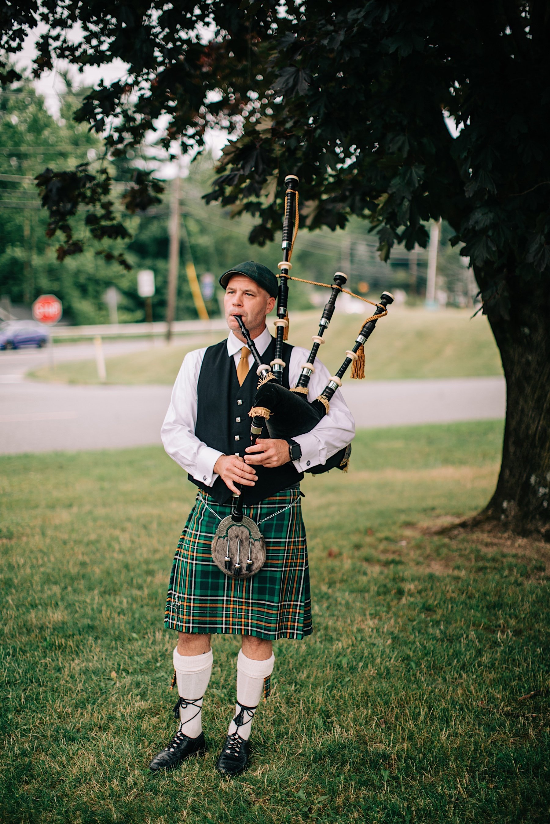 61_bagpipes at church ceremony north jersey wedding.jpg