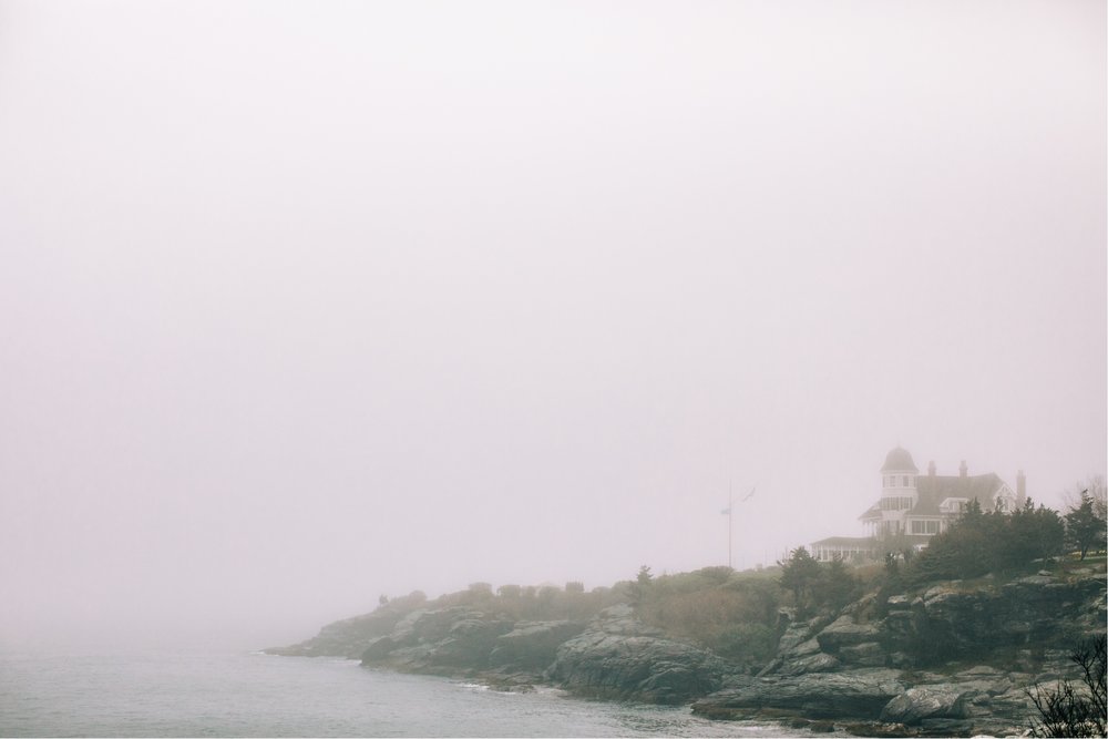 05_rainy beach engagement session.jpg