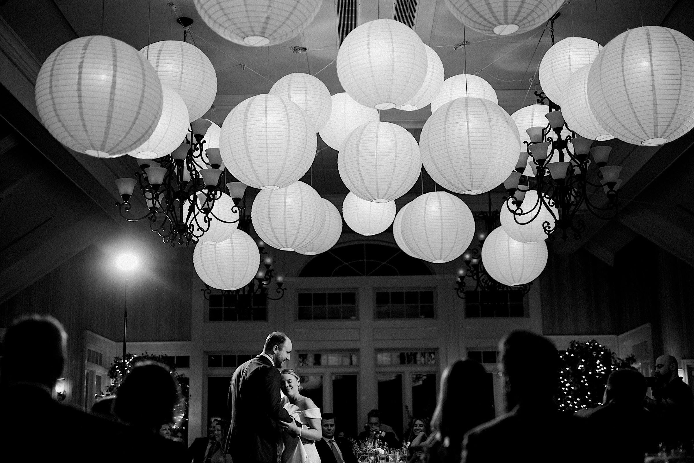 47_paper lanterns manasquan river golf club.jpg