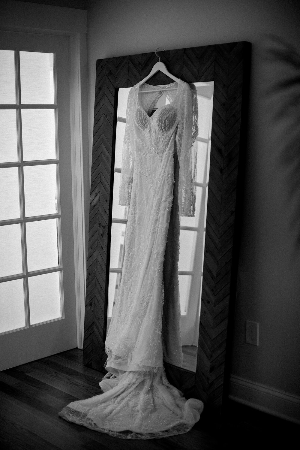 02_bridal gown bay head yacht club.jpg