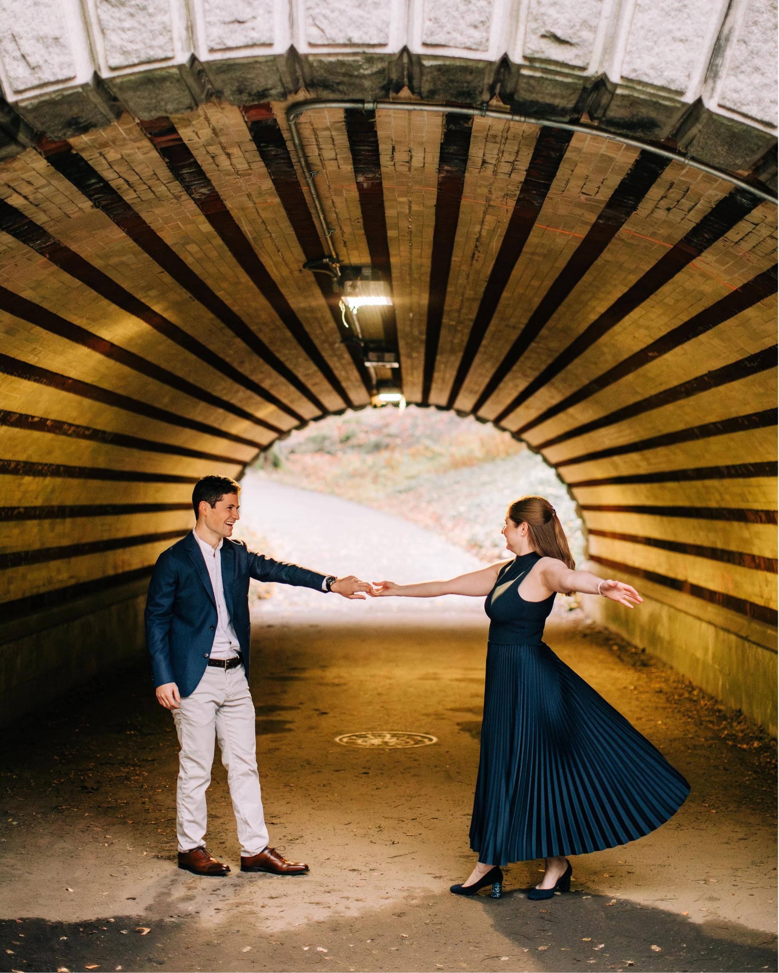 05_navy blue dress engagement session central park.jpg