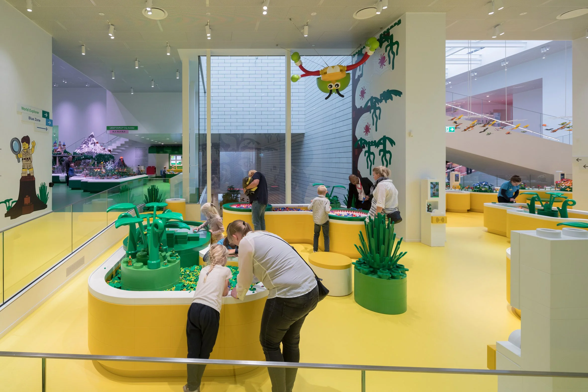 lego-house-big-photographs-iwan-baan-billund-denmark-architecture_dezeen_2364_col_19.jpg