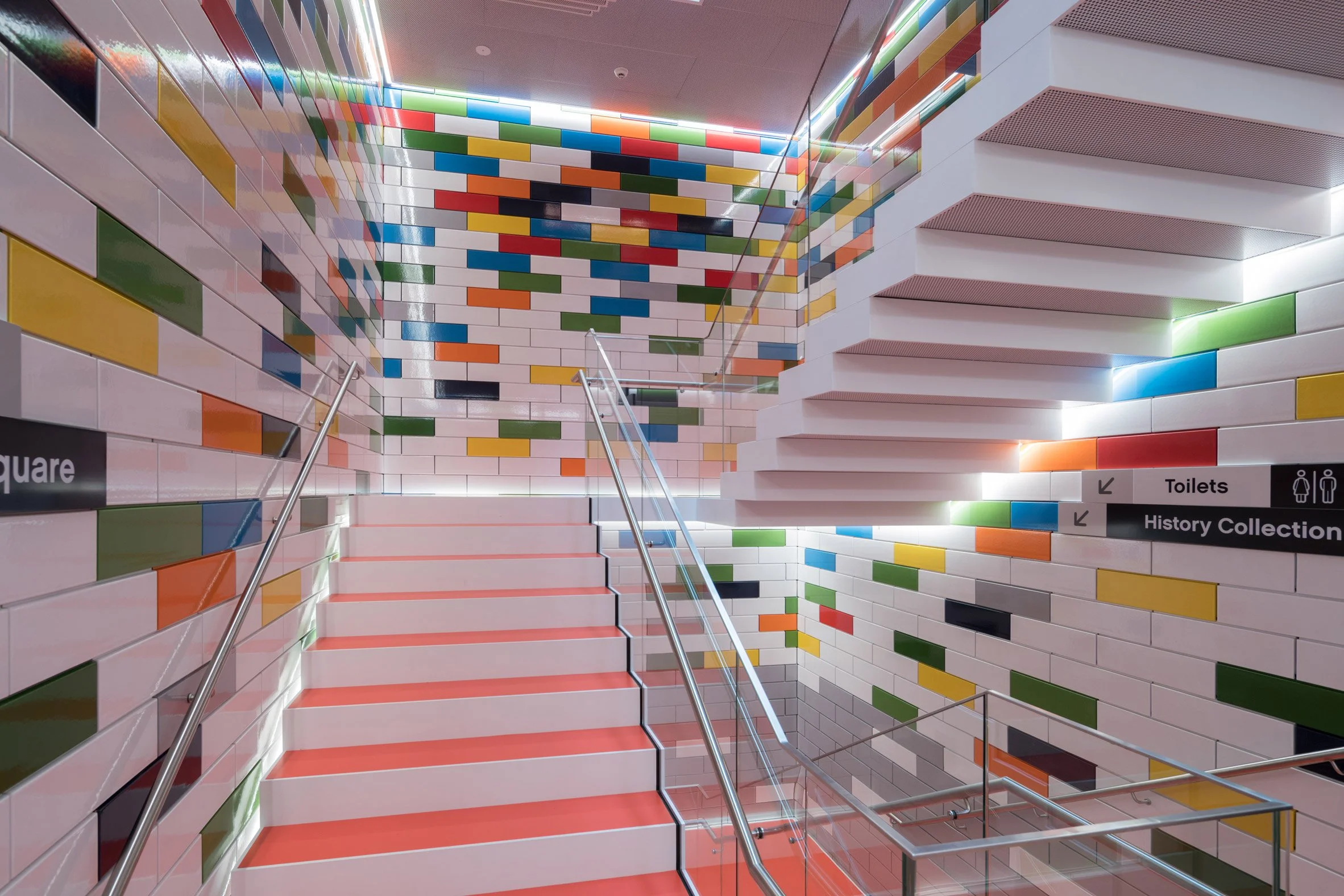 lego-house-big-photographs-iwan-baan-billund-denmark-architecture_dezeen_2364_col_8.jpg