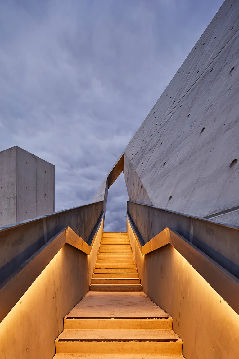 daniel-libeskind-national-holocaust-monument-ottawa-canada-09.jpg
