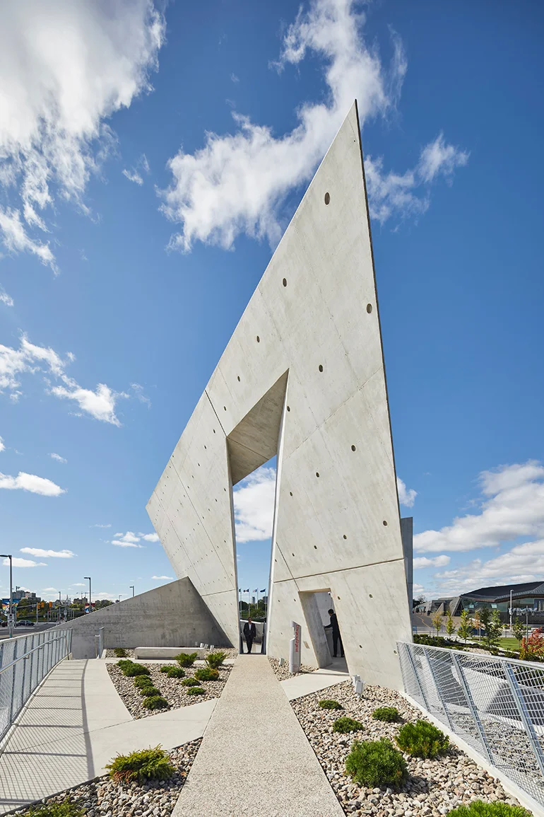 daniel-libeskind-national-holocaust-monument-ottawa-canada-04.jpg