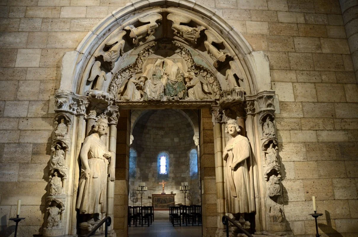 New York Cloisters 06 004 Langon Chapel Entrance Door France After 1126.jpg