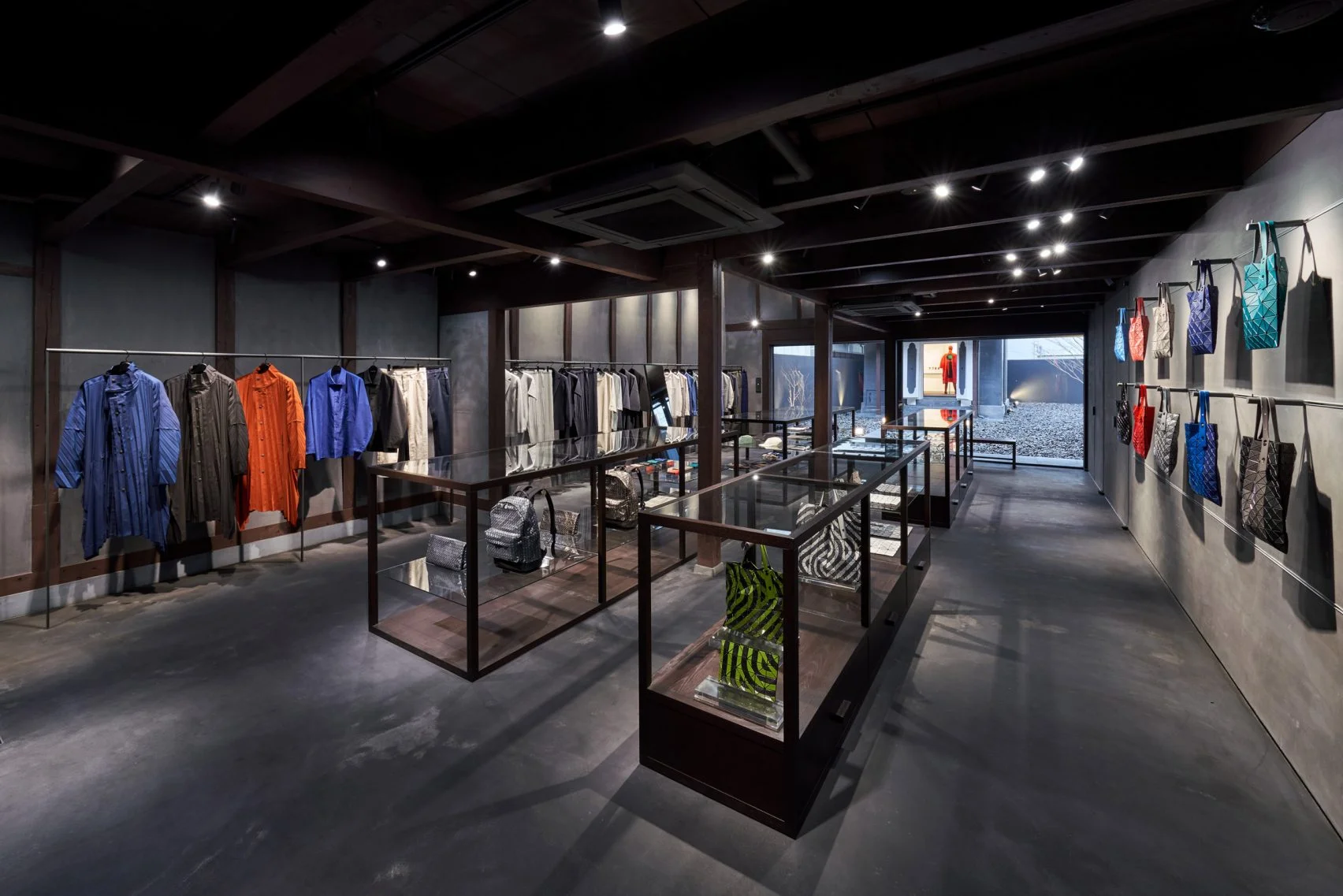 interiors-retail-shops-issey-miyake-kyoto-japan_dezeen_2364_col_0-1704x1137.jpg