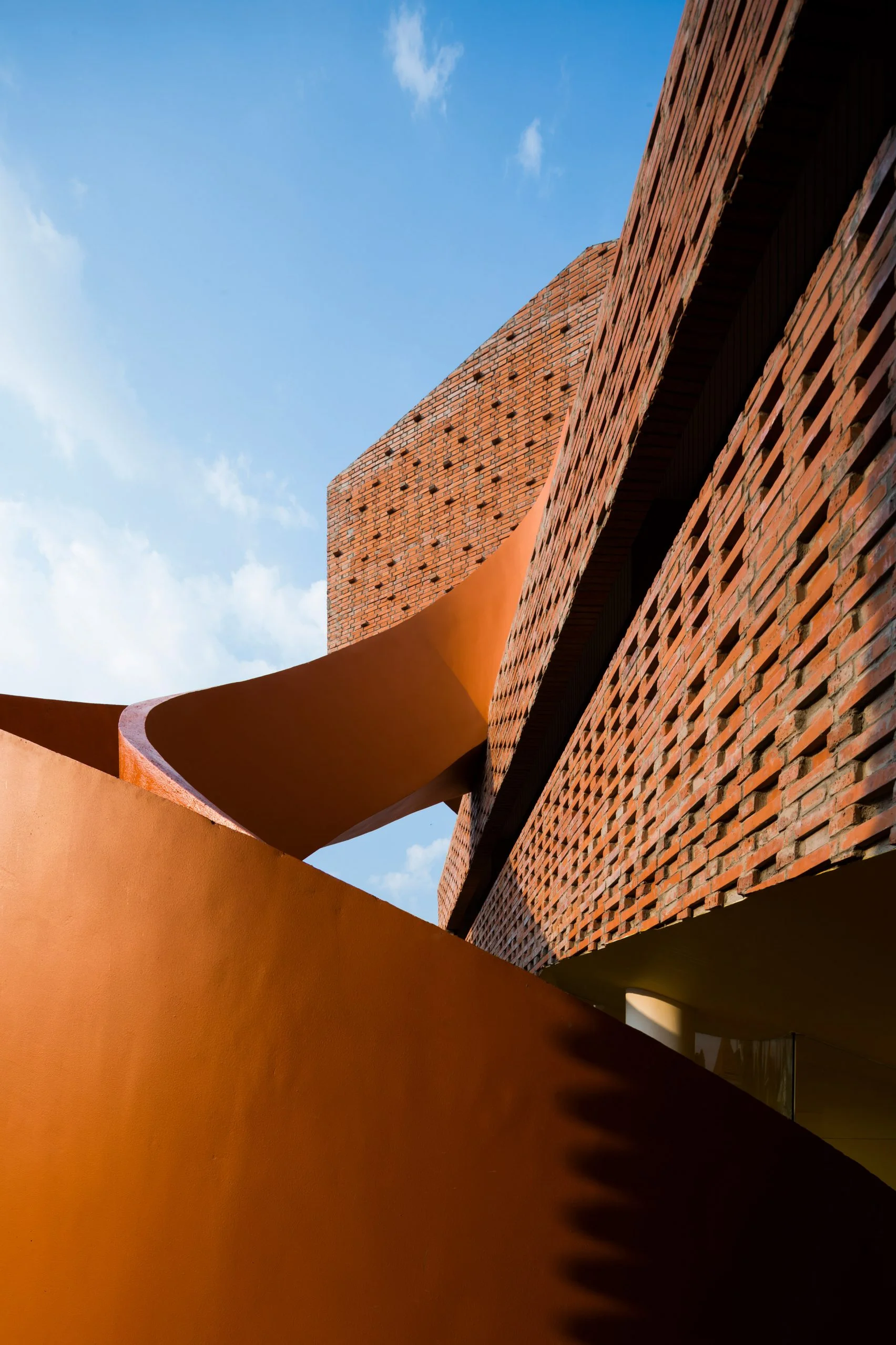 chuon-chuon-kim-kindergarten-kientruc-o-architecture-education-vietnam_dezeen_2364_col_21-1704x2556.jpg