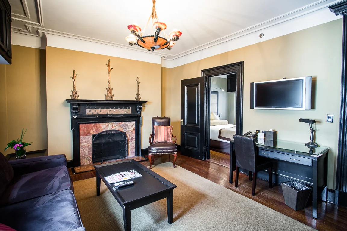 mansfieldhotel-77.jpg