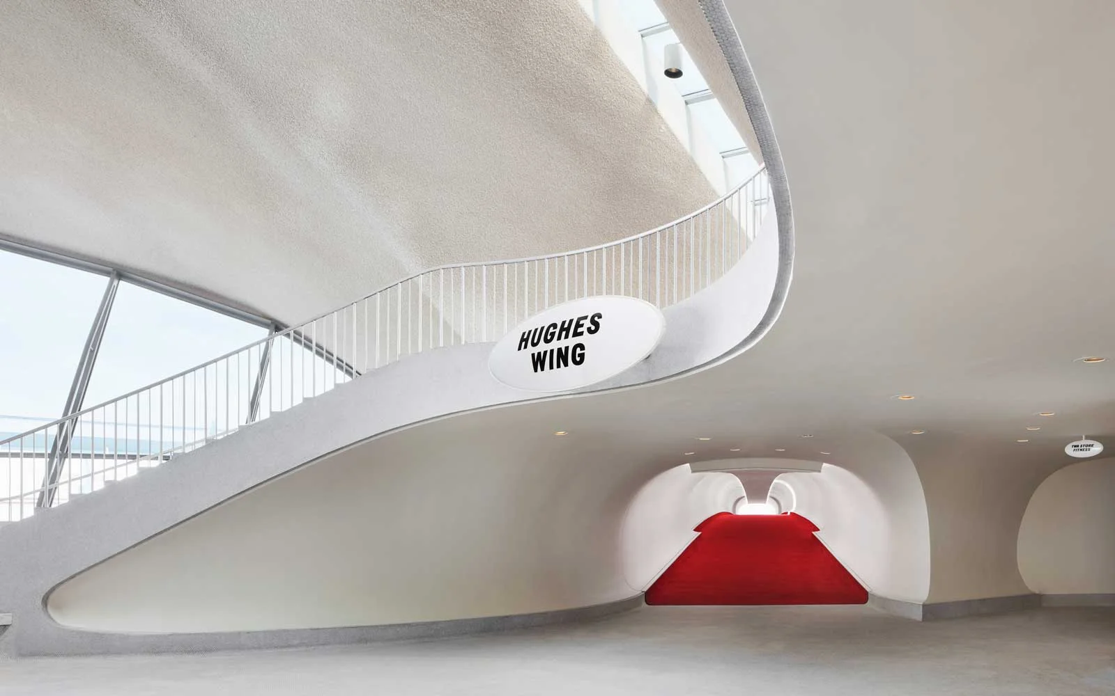 twa-hotel-jfk-airport-hughes-wing-TWAOPEN0519.jpg
