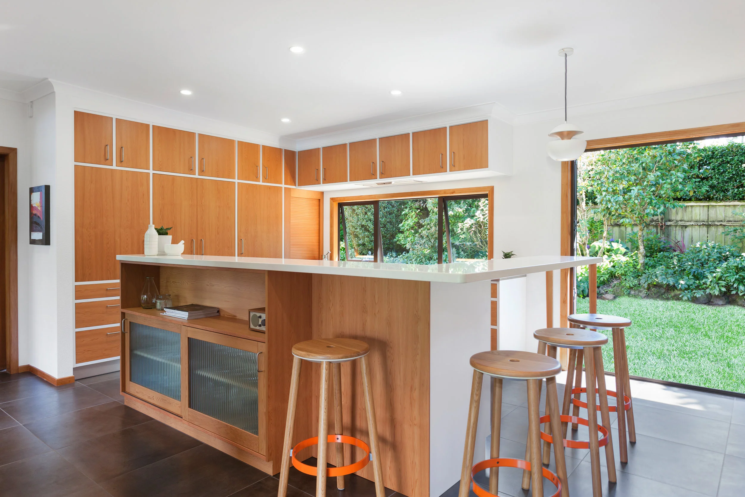 Open2view - 135 Kawaha Point Road (01).jpg