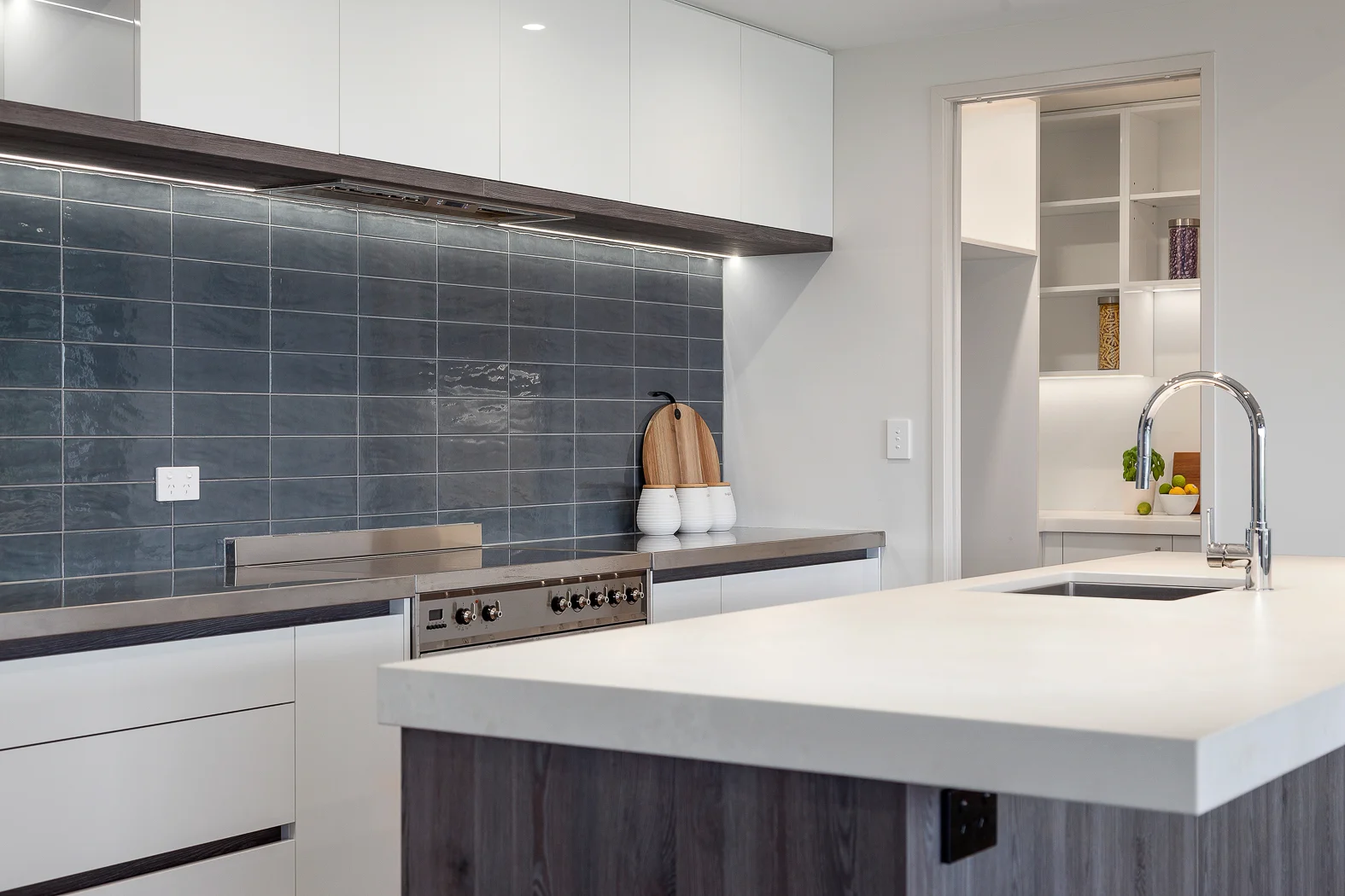 Open2view - 39 Waterways Drive (02).jpg