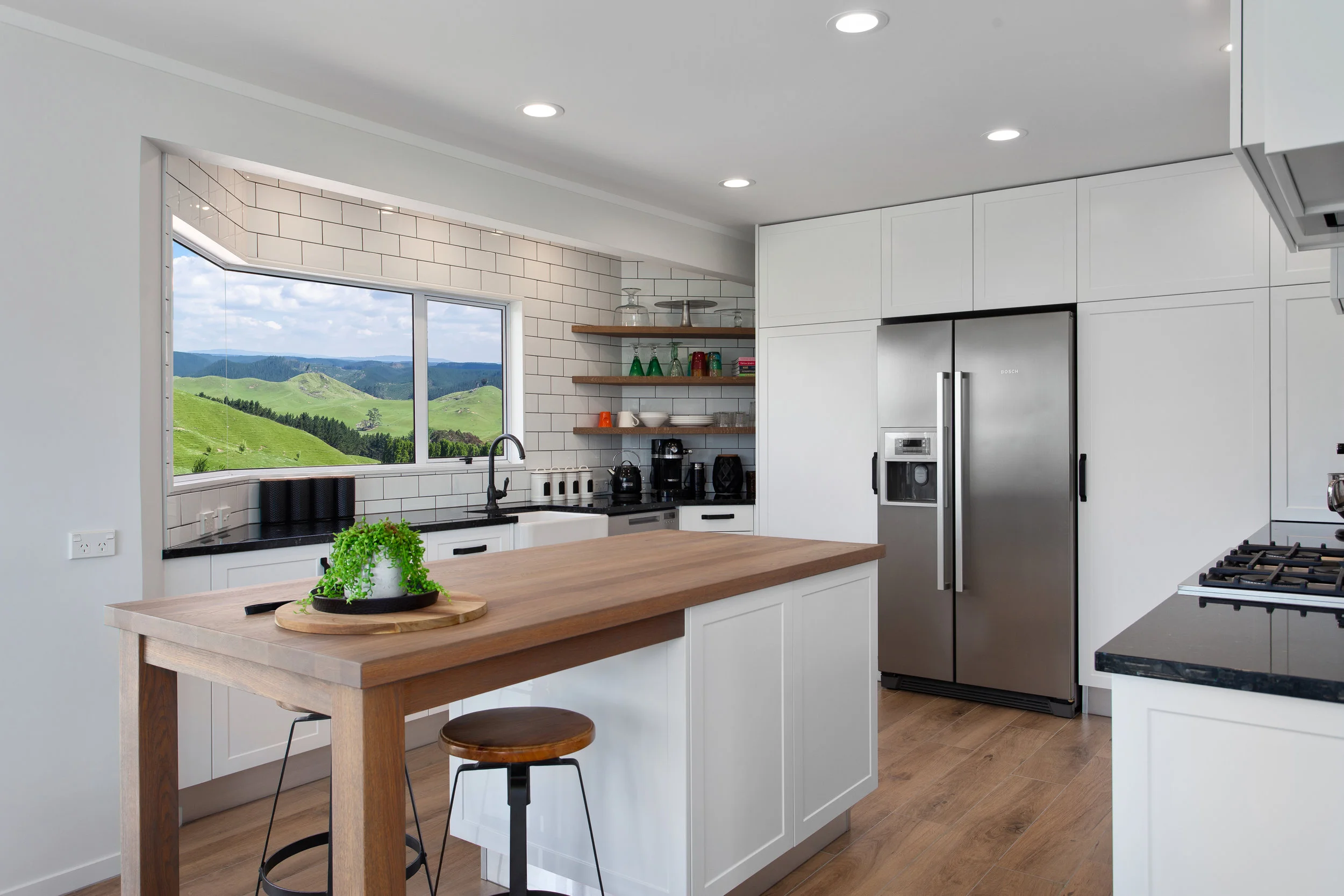 Open2view - 108 Te Rahu Road (06).jpg