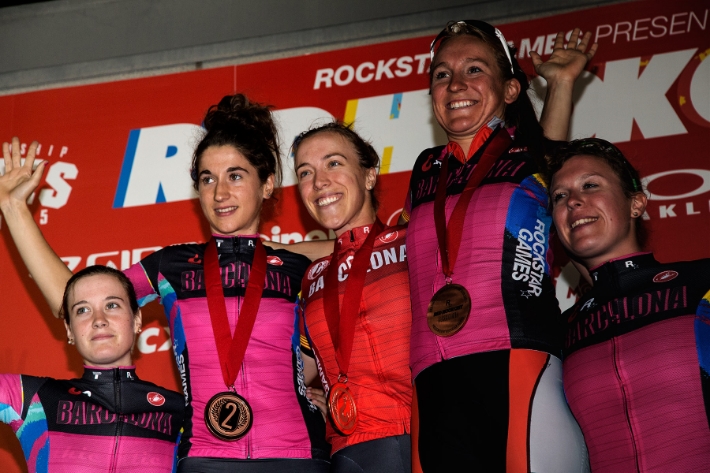  Women's podium. Kacey 1st (center), Ainara 2nd (left) and Gretchen 3rd (the one that looks wayyyy taller than everyone on the right) Photos by Rachello/Mavian and Daniele Falcone, (borrowed from Red Hook Crit official photo blog)