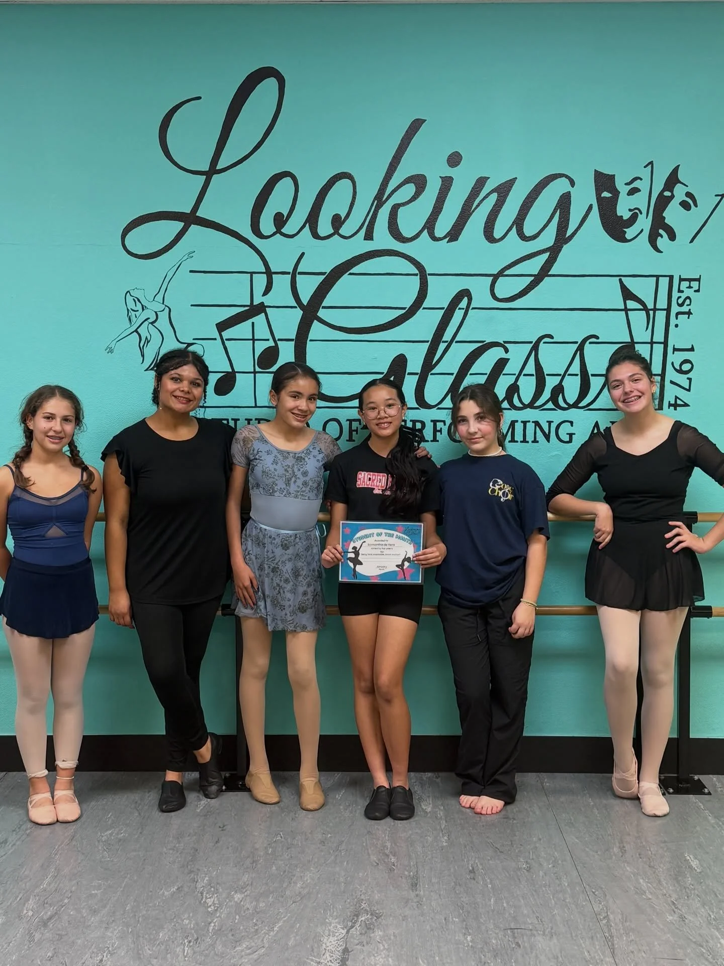 Congratulations to our Student of the Month, Samantha! ✨

She was nominated for being kind, responsible, smart, and fun. We&rsquo;re so proud of you!

Make sure to submit your nominations for next month 💫 #redlands #dancestudio