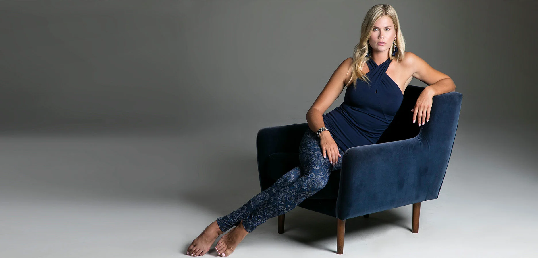 KiraGrace Sip & Shop with Amanda & Julie