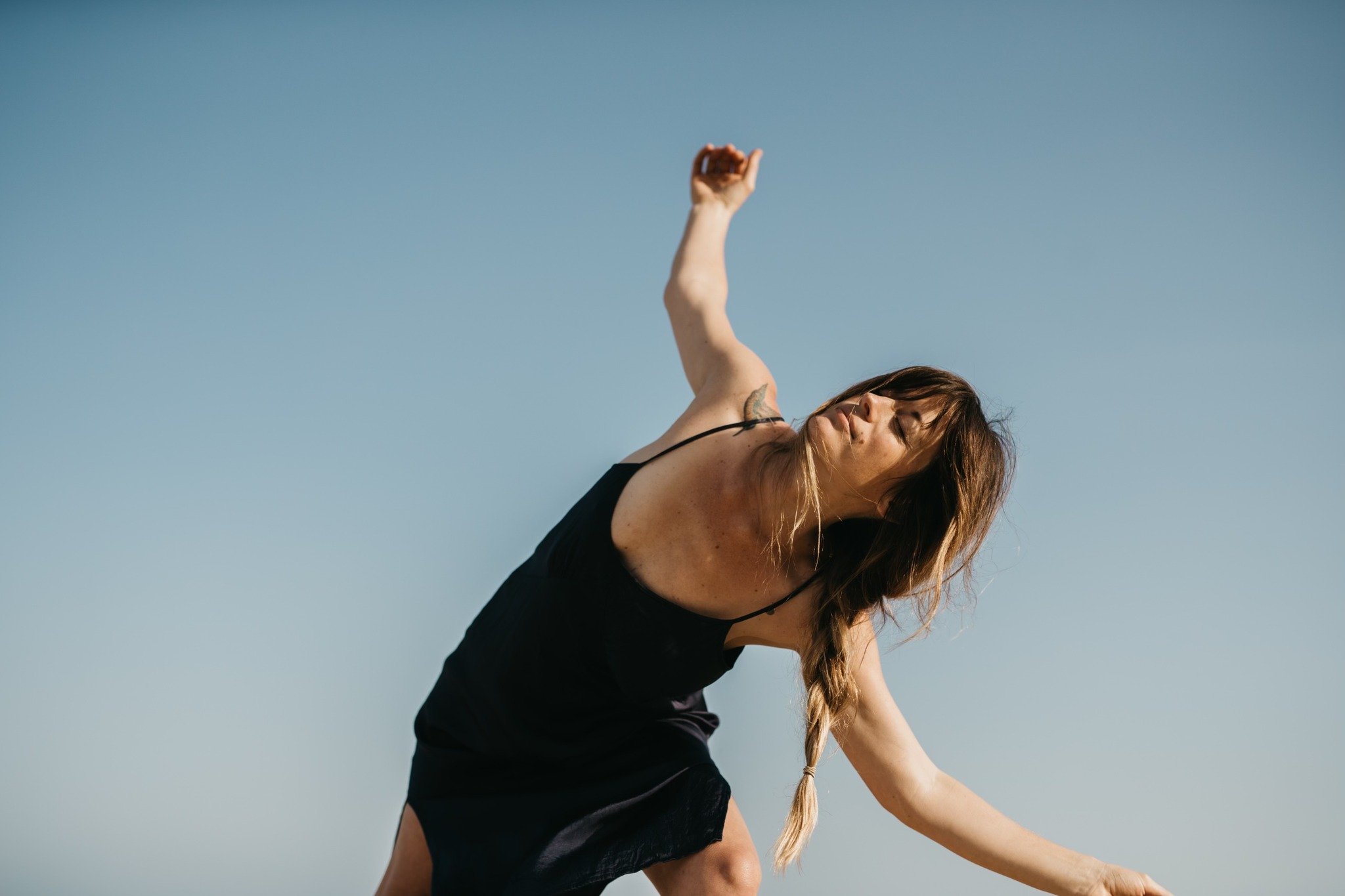 Surfing Spanda: Riding the waves of life and breath in Asana with Sheila