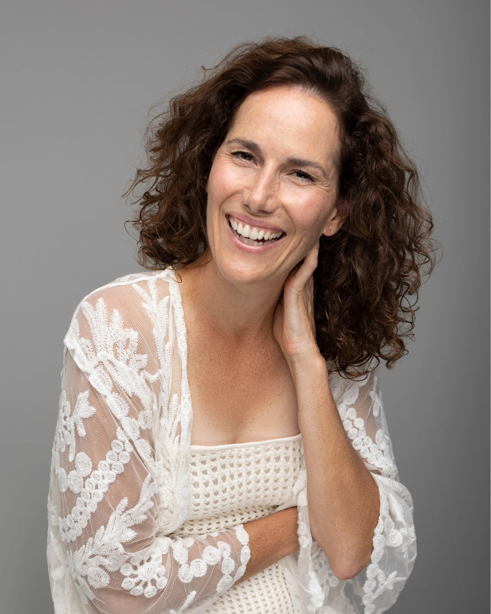 ✨ The Season Within: A Heart Opening Breathwork Journey with Alisa Craig ✨ Sat 29 Nov - Limited Spots Available!

An invitation to breathe deeply, reconnect, and let love and joy guide your heart.

As the year winds down and the world grows louder, t