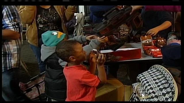 Parents get donated supplies in wake of Sandy