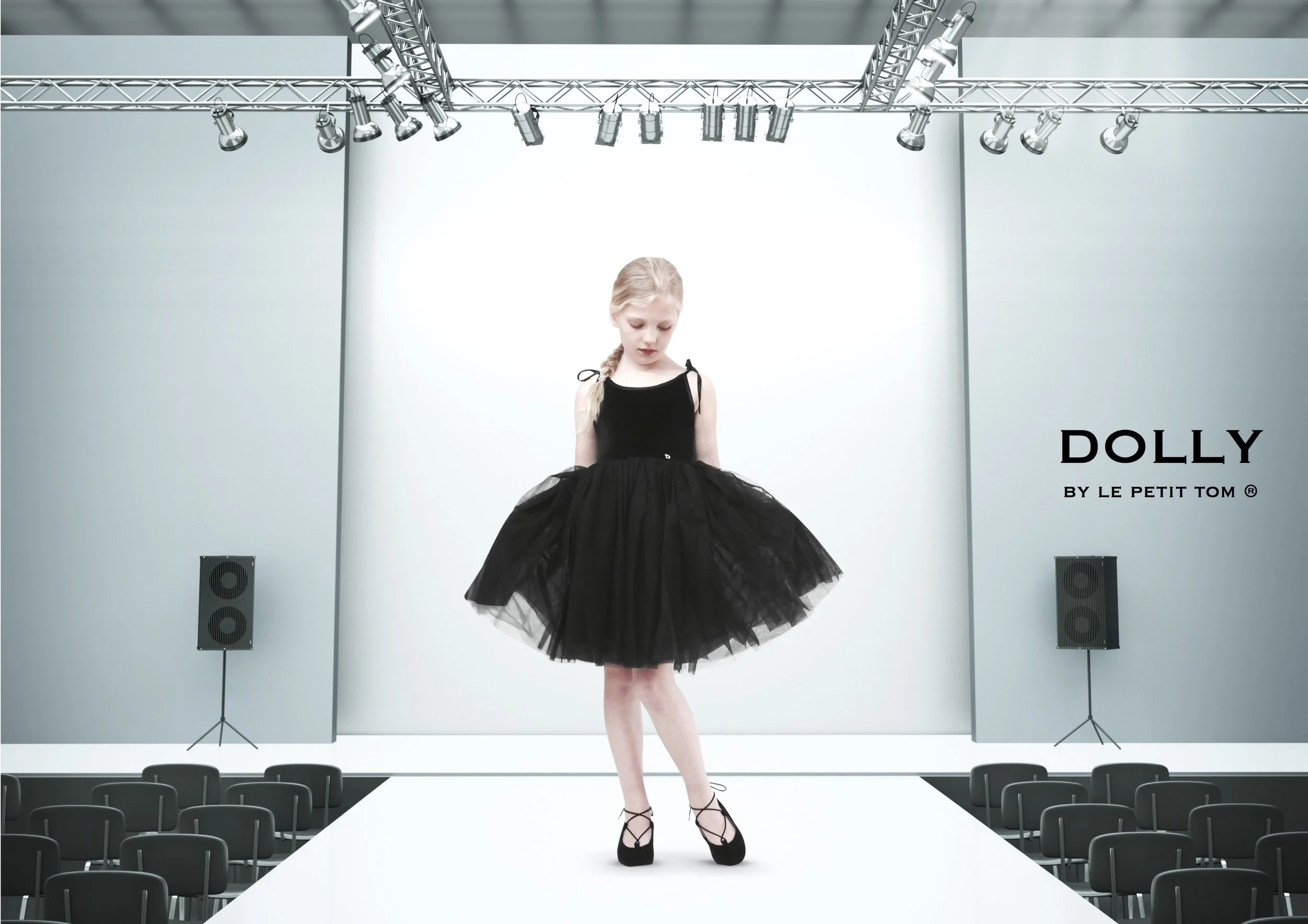 DOLLY-VELVET-SABRINA-BLACK-FASHION-SHOW-3.jpg