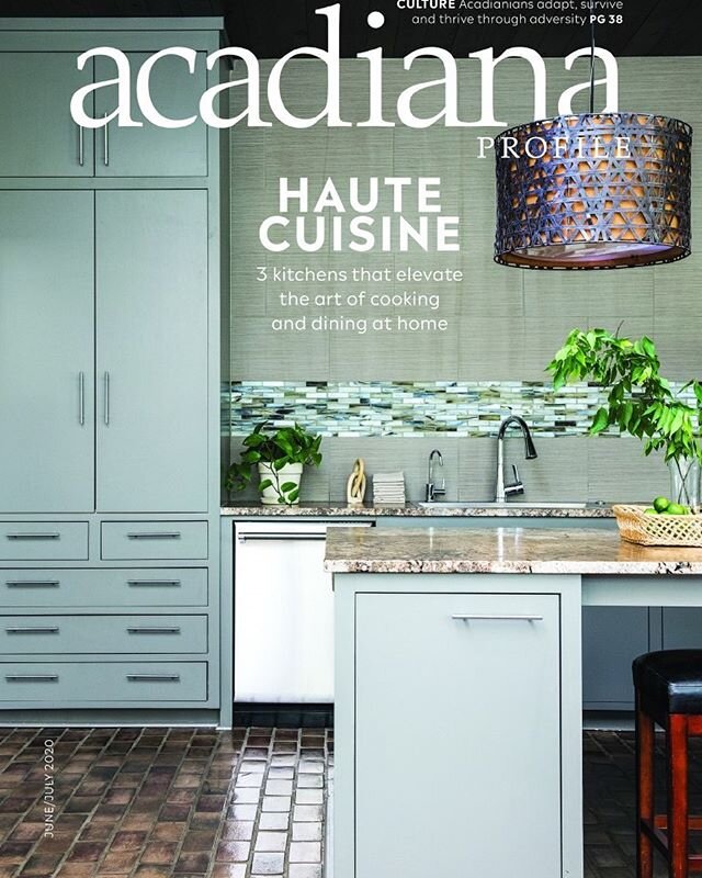 I&rsquo;m so excited to be sharing this cover with @lisabourquedesign for the kitchen issue of @apmagazine .. One word to describe this kitchen- flow. It&rsquo;s the kind of kitchen that makes it easy to want to cook dinner in every night. Loved it f