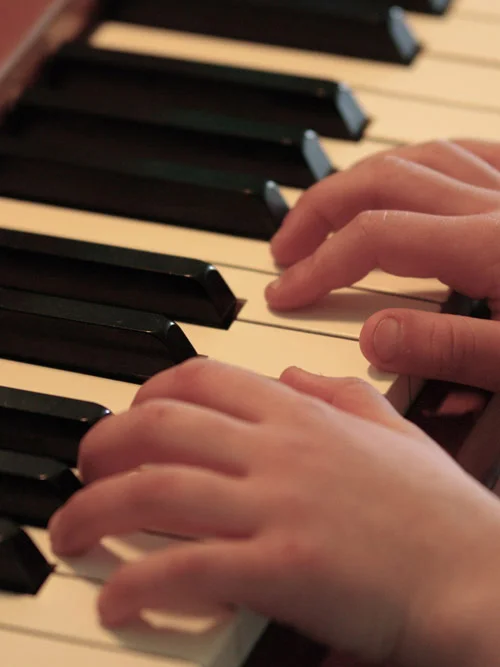 Piano_lessons_01.jpg
