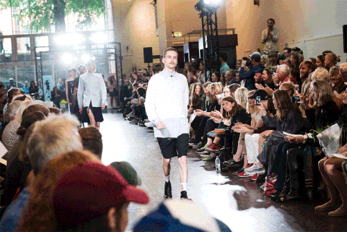 DSC_0684_web2.gif