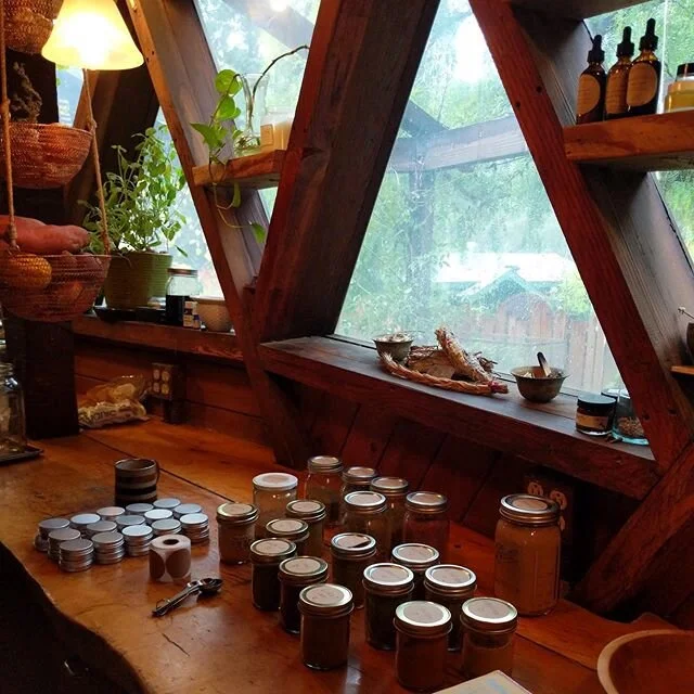 If only I could say it always looks this organized in a witchin kitchen, but it never really does. That&rsquo;s part of the fun of it, beautiful chaos, real and diverse. Herbs, menstrums, infusions, and ferments all commingling and whispering their stories and dreams of being medicine in complex, empathic, potent and readily accessible ways for all. Herbalism is the people&rsquo;s medicine, reweaving us back with the earth, through our plant and inner healers.
✨🌿
Always close by, the sweet sacred smokes of sage, sweetgrass and palo santo, to create sacred space, call in the plant spirits and guides, and offer gifts and honoring in return. It is the sacred way of communing with the earth in honoring and reciprocity, and in making potent medicine from the folk and wise woman tradition of healing. Beyond grateful for @thegaiaschoolofhealingca for these teachings. Recipes and guidance led by the in-between realms before the mind overthinks and compartmentalizations away what is known from
