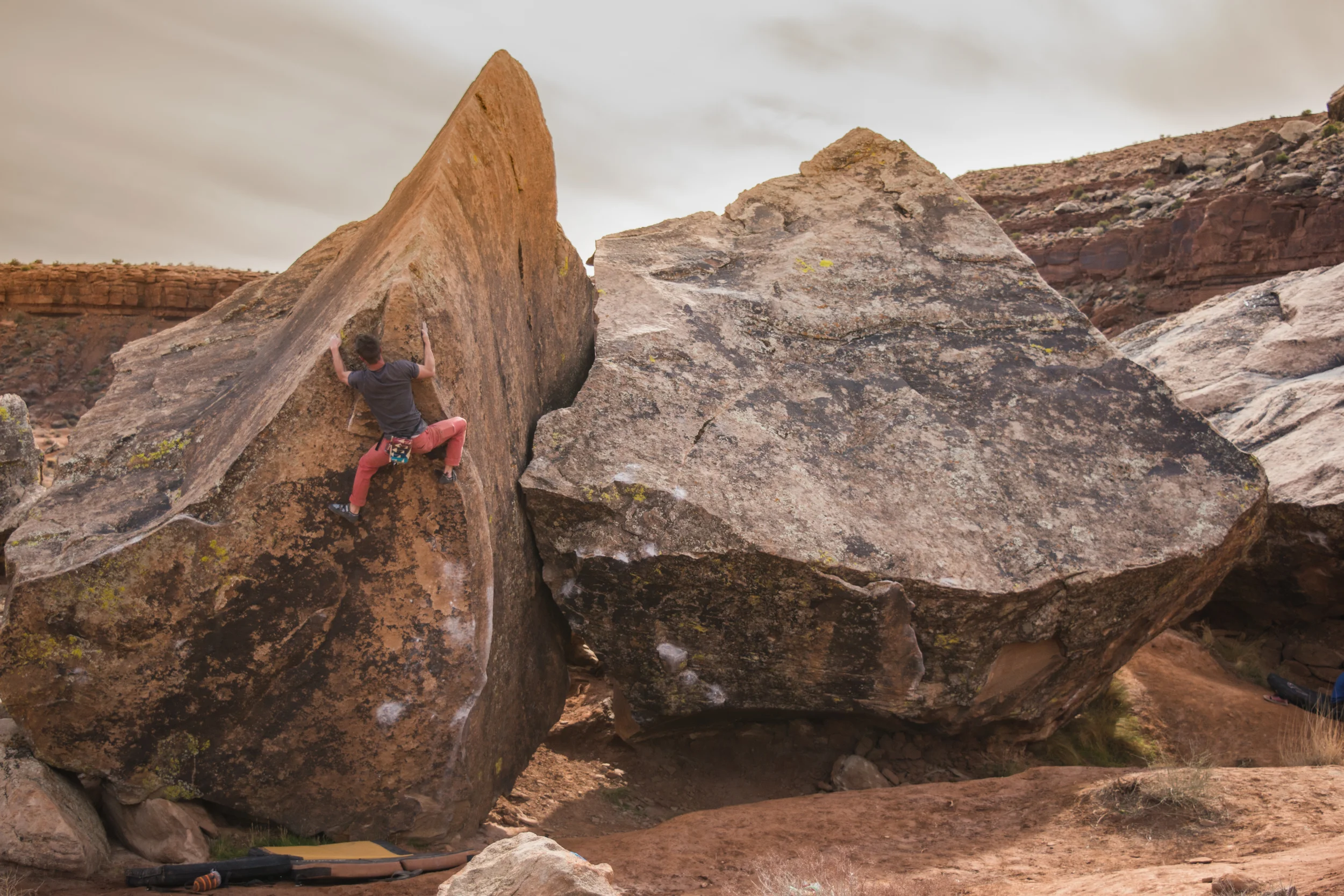Moes Valley, Utah - The Fin V6 Photo: Colton Packard / @cpack14