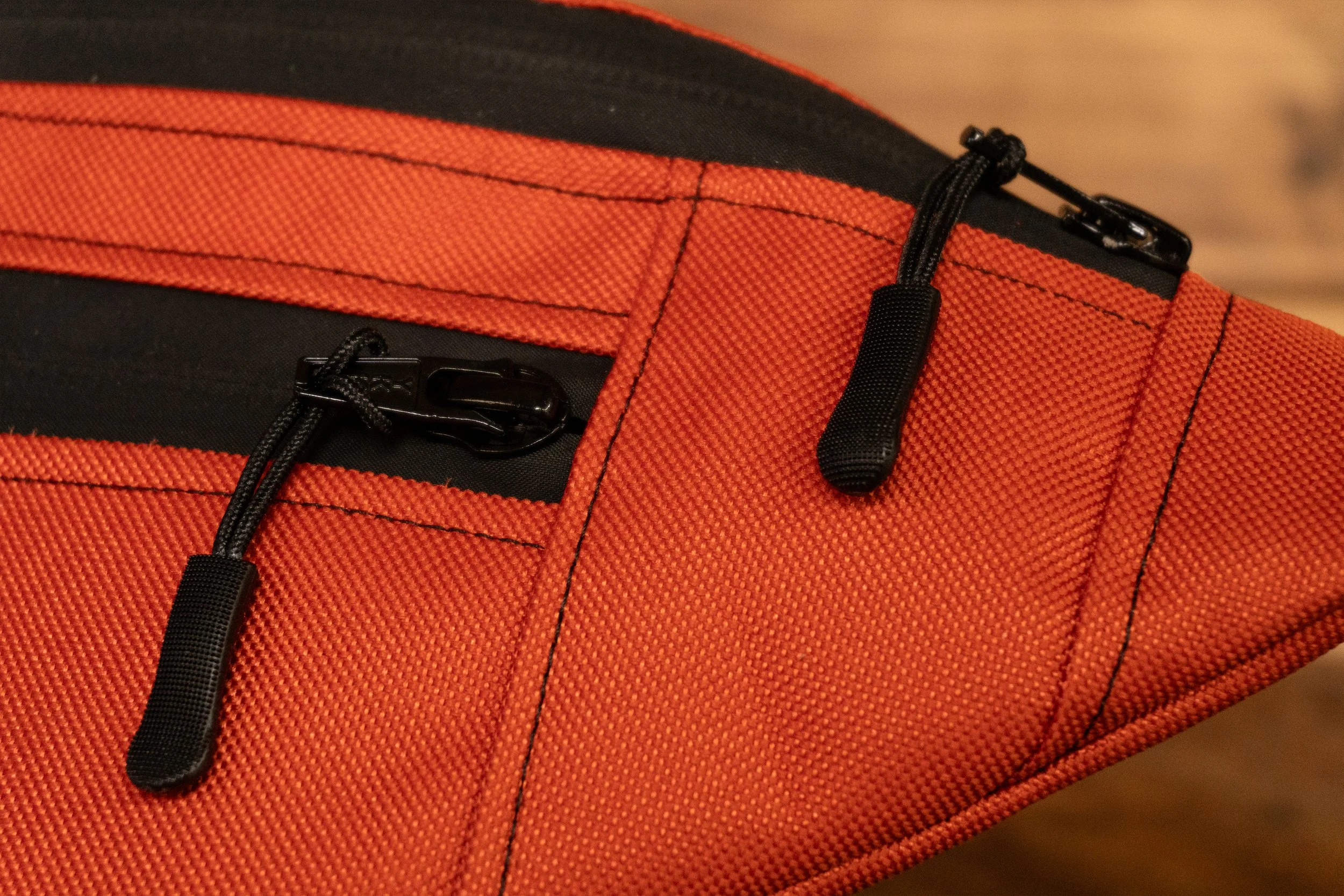 fannypack _Rust zipper.jpg