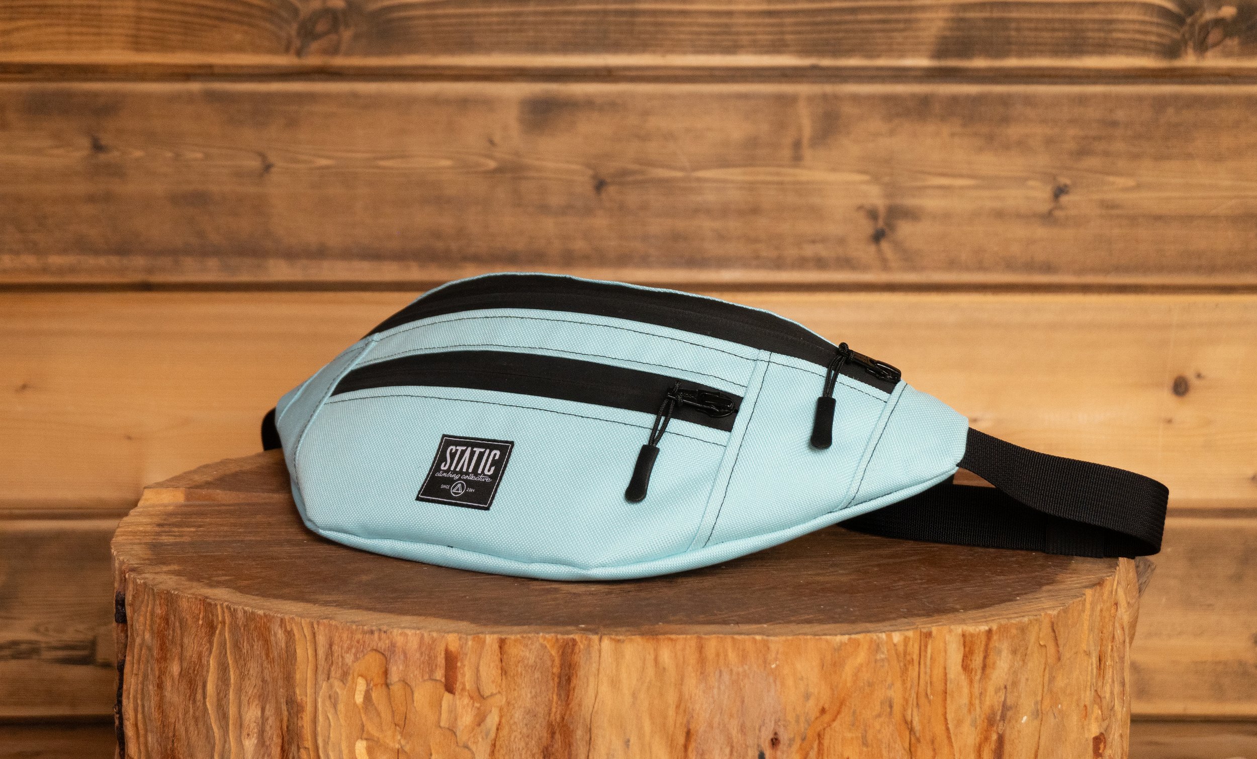 fannypack _artic blue MAIN.jpg