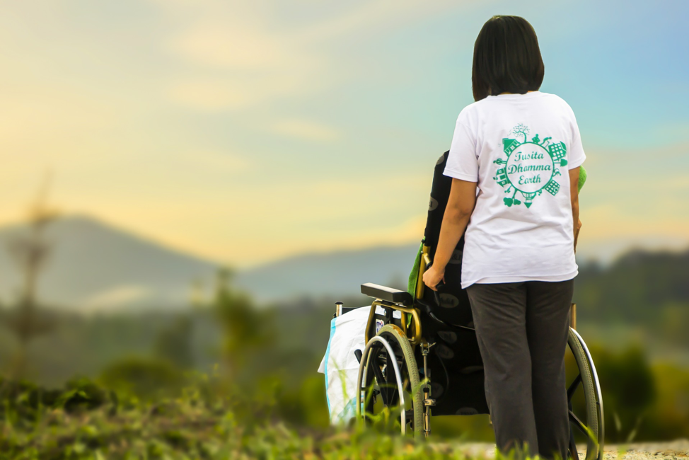 Supporting Your Terminally Ill Loved One in Hospice Care