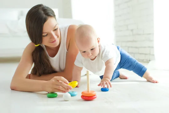 Baby and adult brains 'sync up' during play