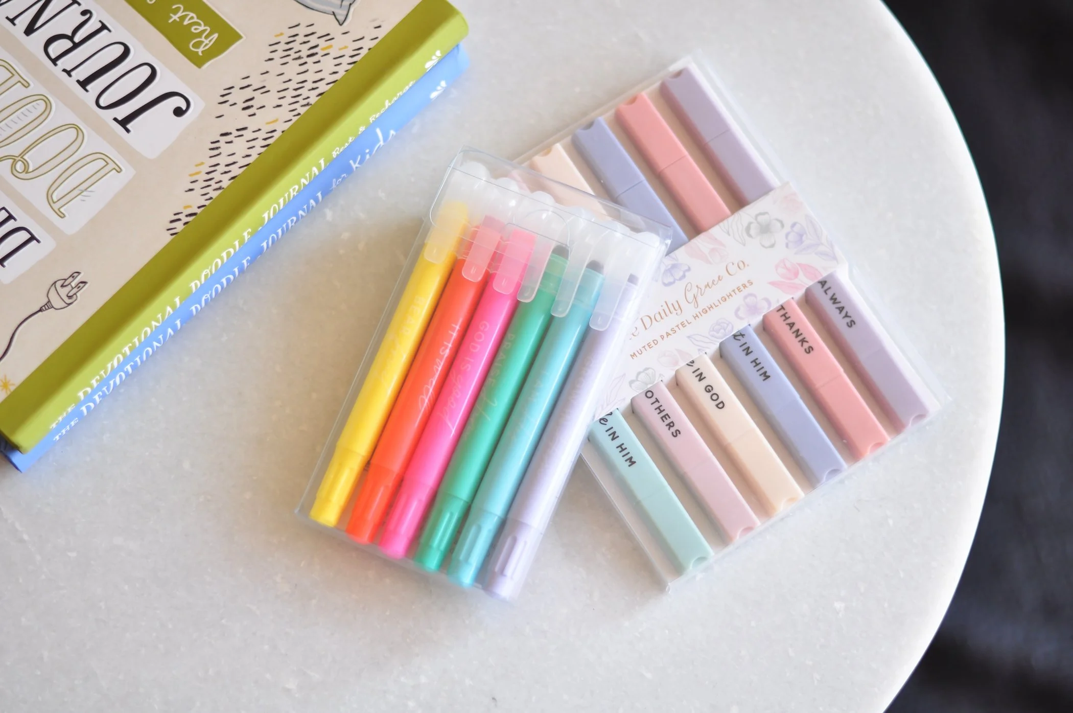 daily grace bible highlighters with messages