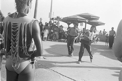 754-Venice-Break-dancers6-Pagoda.jpg