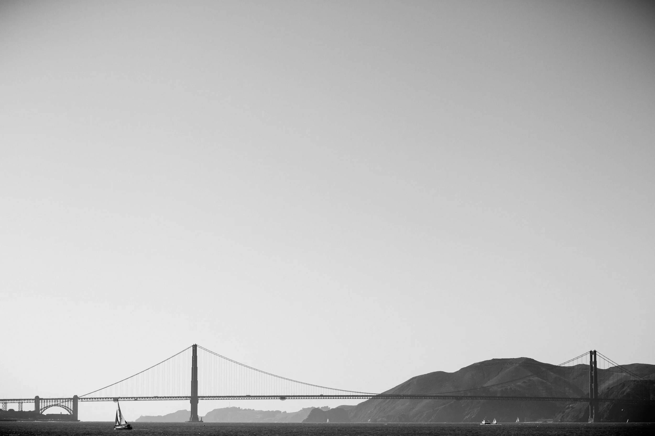 SFgoldengatebridgefarBW_TI_IMG_9406.jpg