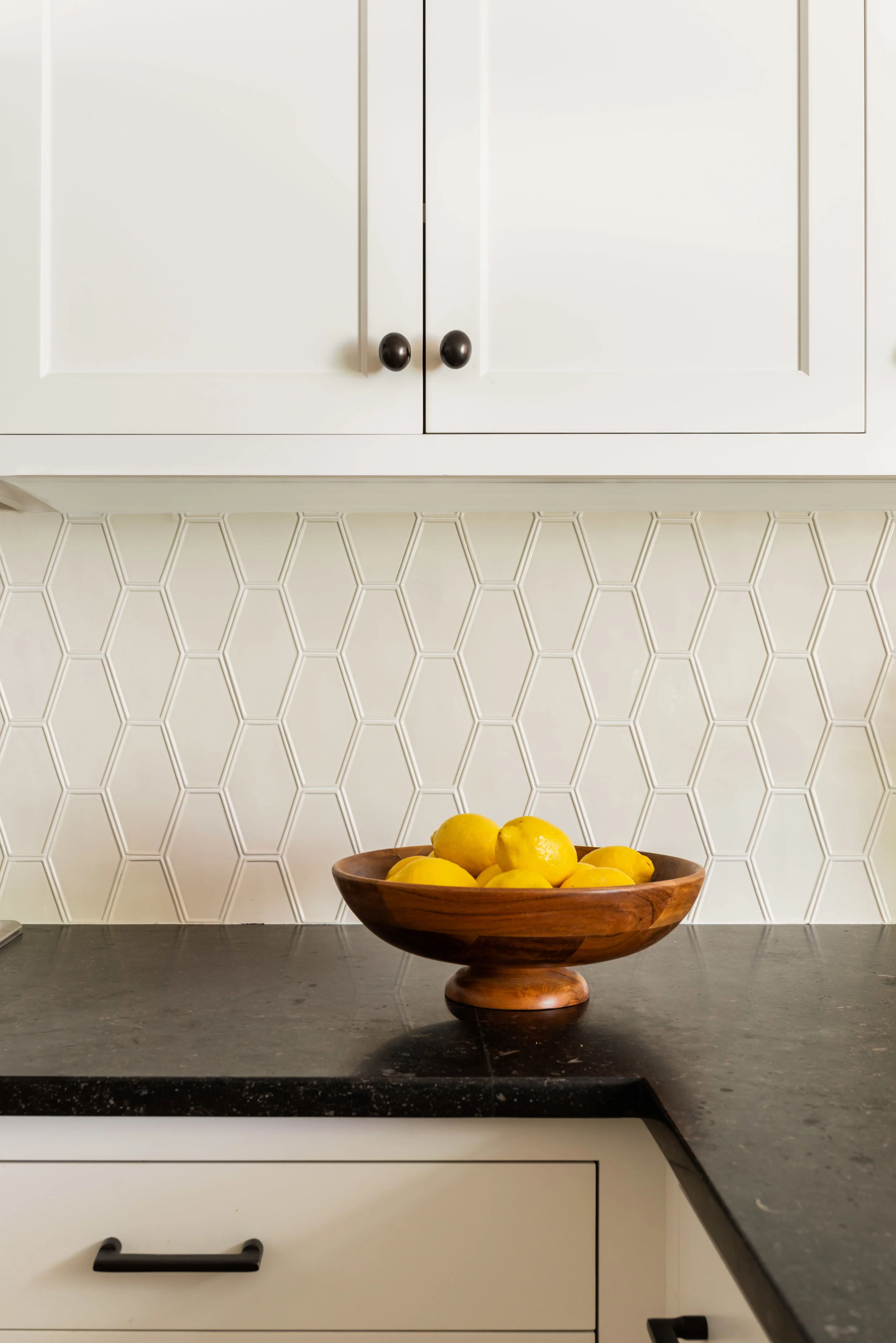 PinneyDesigns Chestnut Hill kitchen-4725edit.jpg