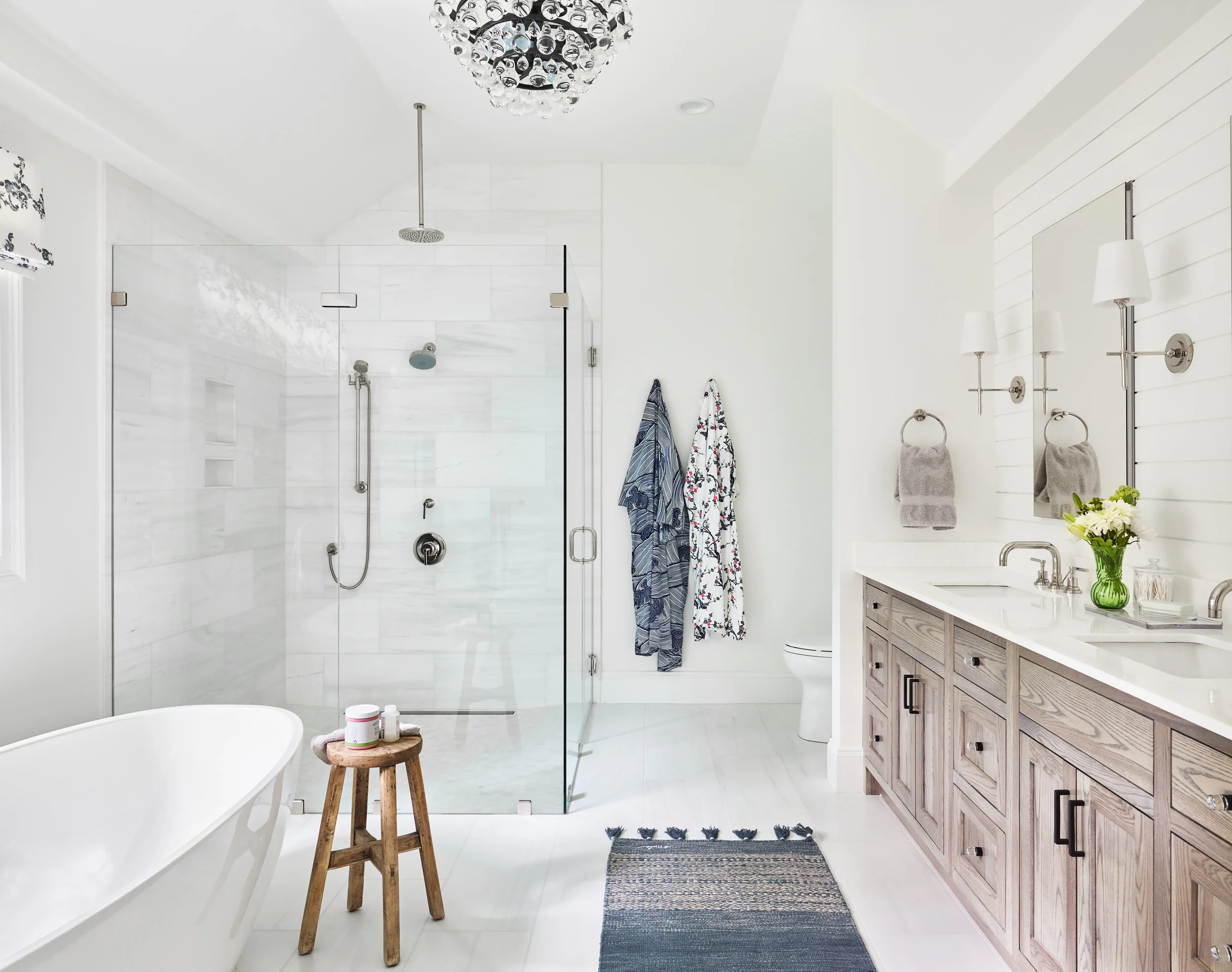 PinneyDesigns_UpweyWellesley_MasterBathOverall_Final_SMALL.jpg