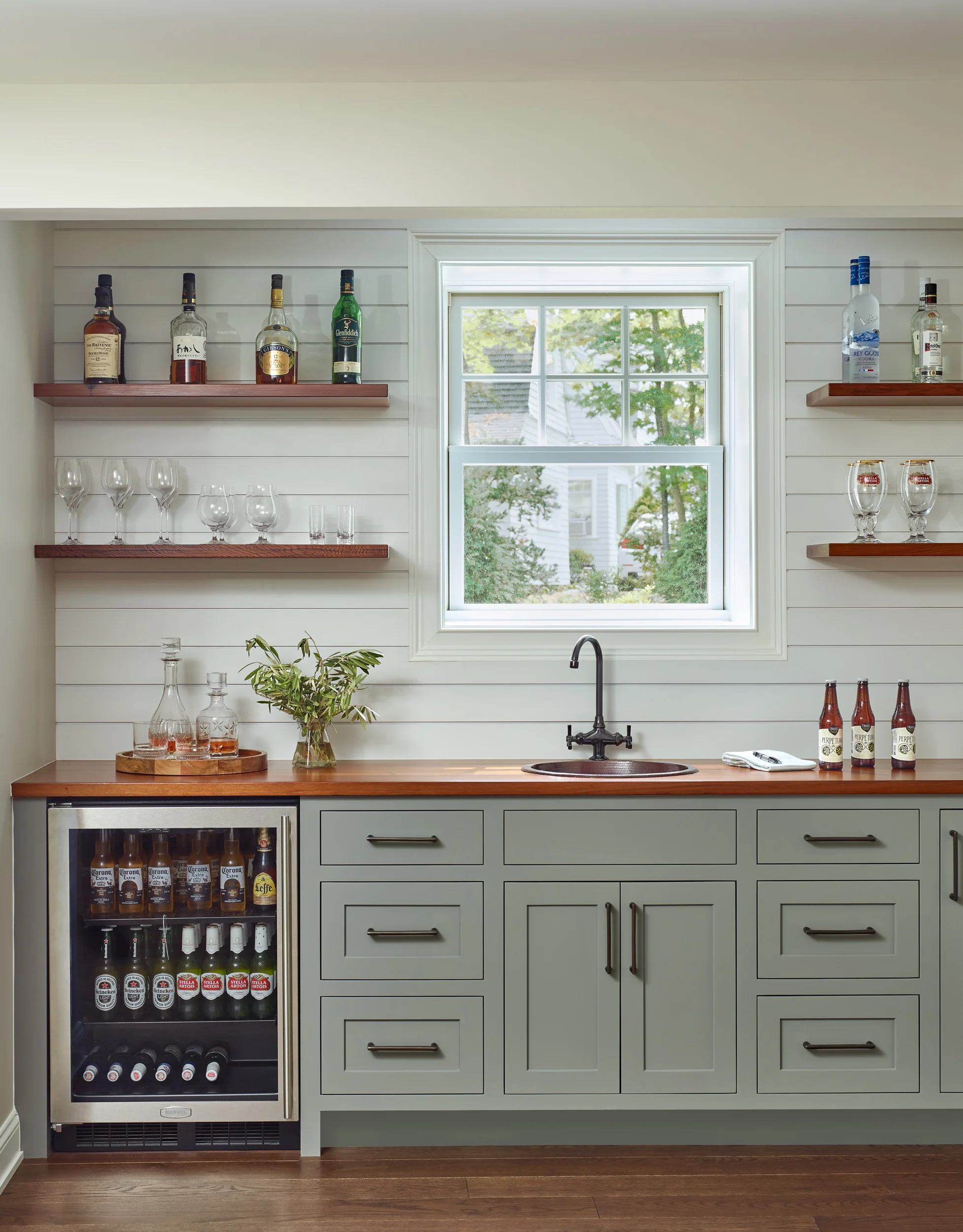 PinneyDesigns_UpweyWellesley_BasementBar_Final_SMALL.jpg
