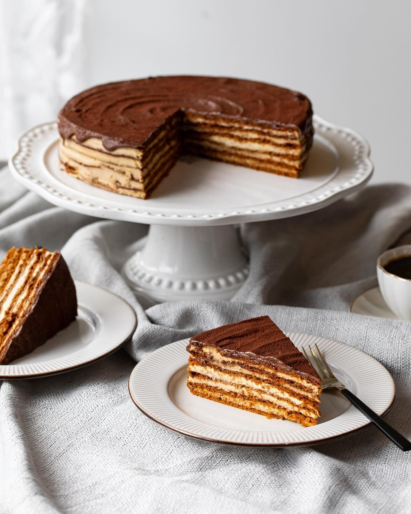 Such a pleasure working with @honeycakebymary to photograph her delicious collection of sweet treats ready for the launch of her new website, which is now live! Take a look at the link in her bio. ⁠
⁠
Probably some of the tastiest cake I've ever had,