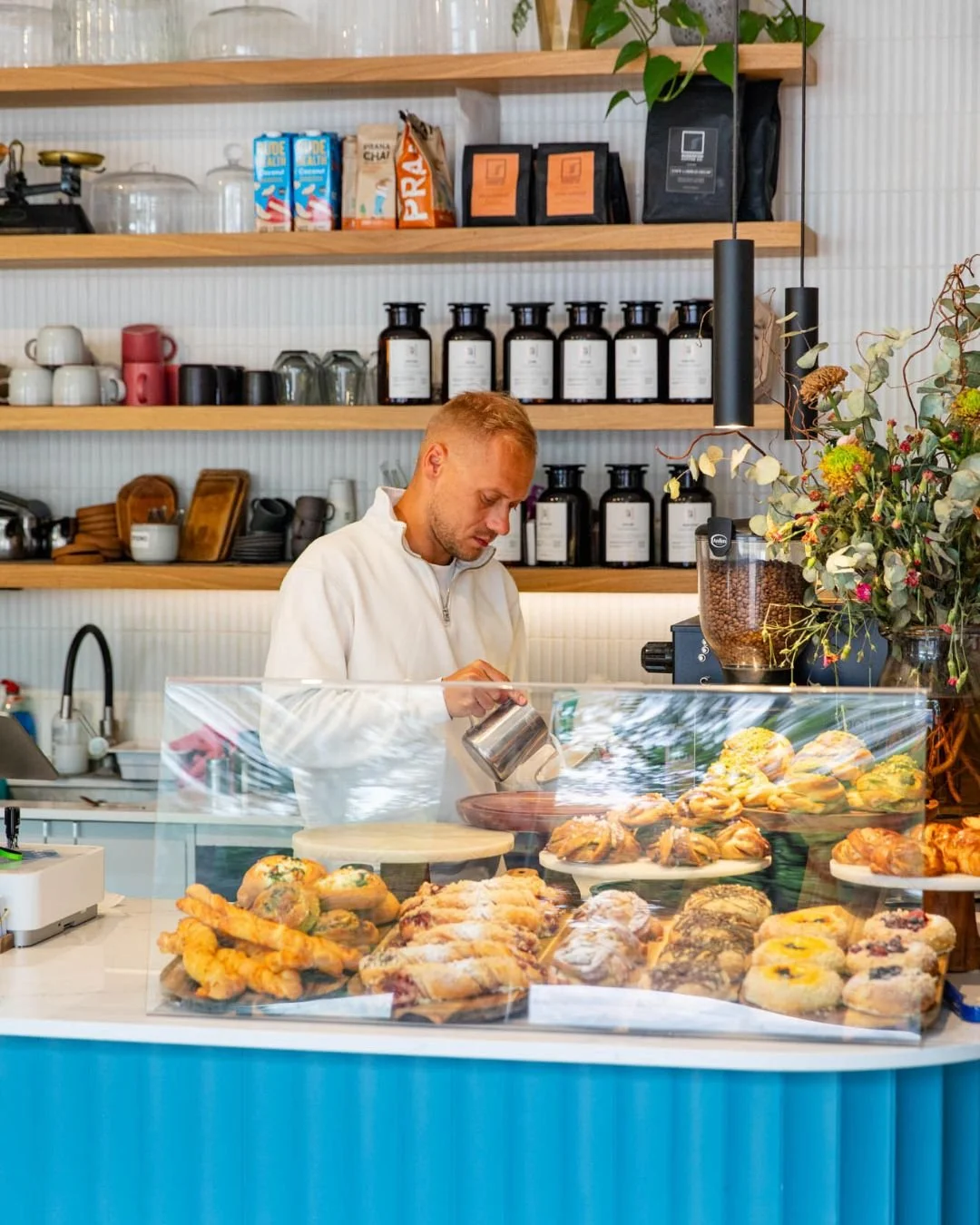In the heart of Brighton, @jacobs_bakery_cafe is a real gem - an independent bakery with a huge selection of indulgent cakes and pastries. Good luck choosing just one&hellip;