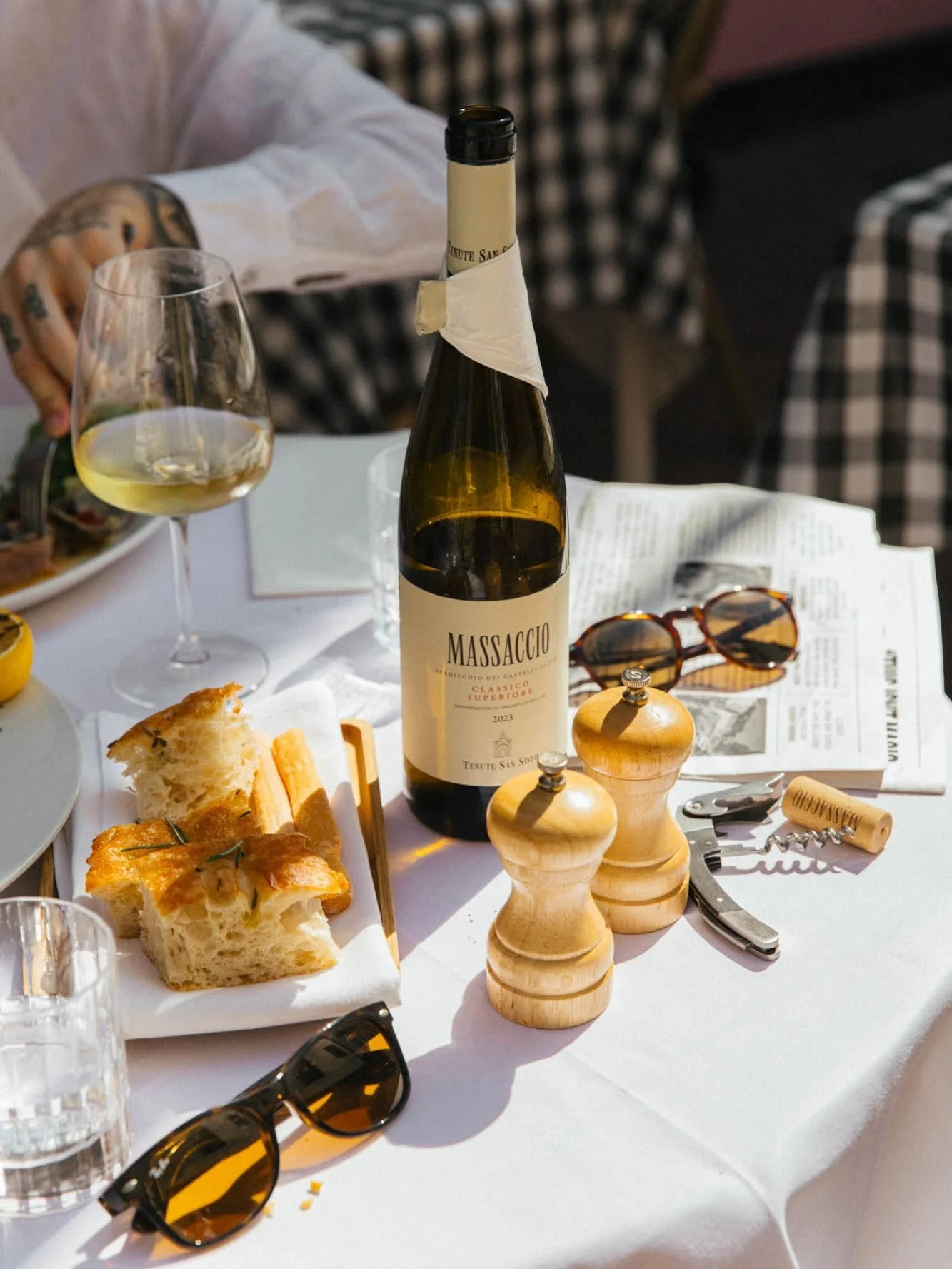 Soaking up the last of the sunshine at @ilbistro, leaning into the Amalfi lifestyle in the heart of the Lanes 🍋