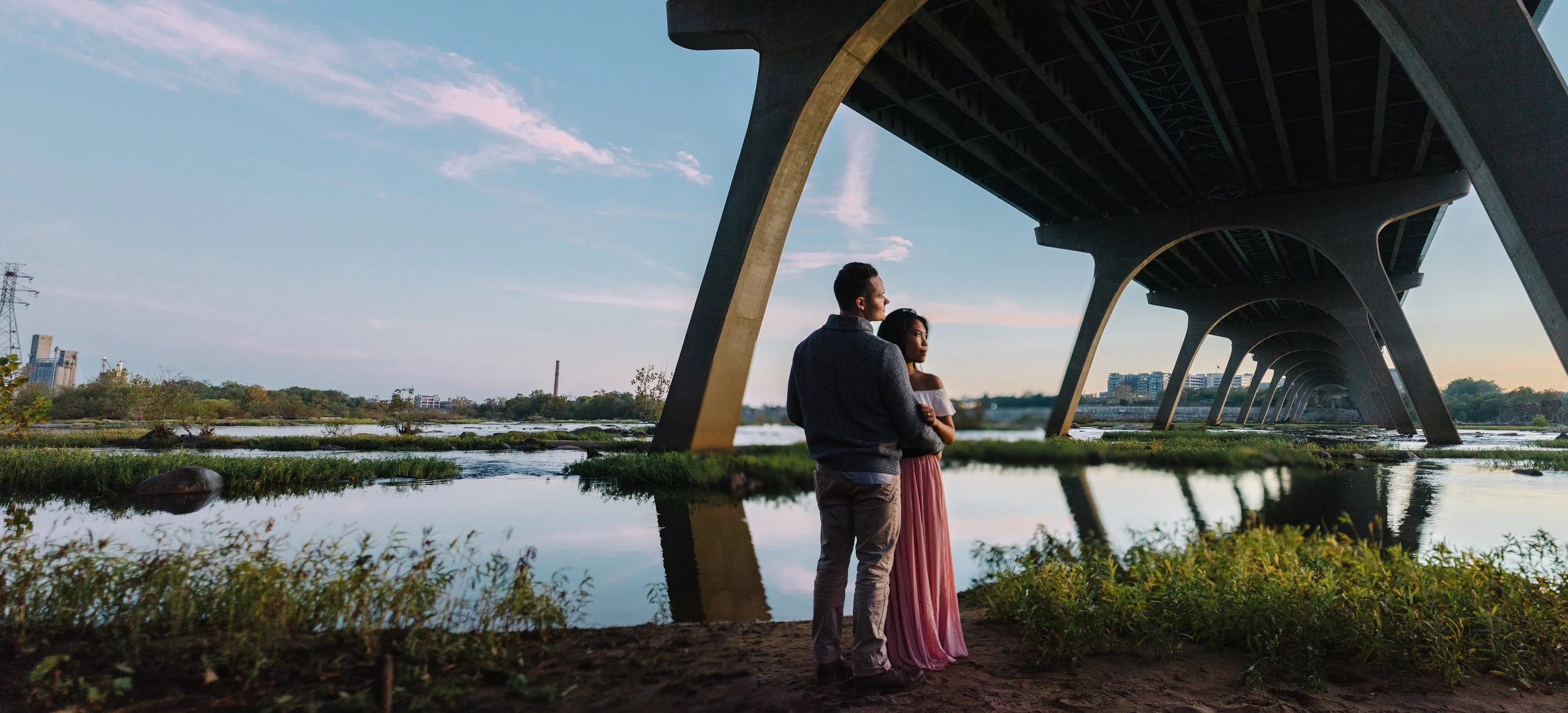 downtown-richmond-engagement-session.jpg